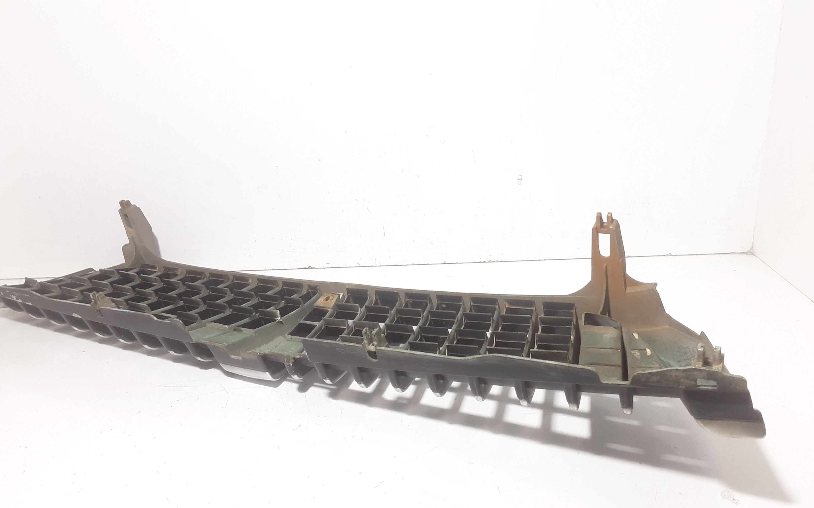 Mascherina anteriore MITSUBISHI Pajero 2 Serie