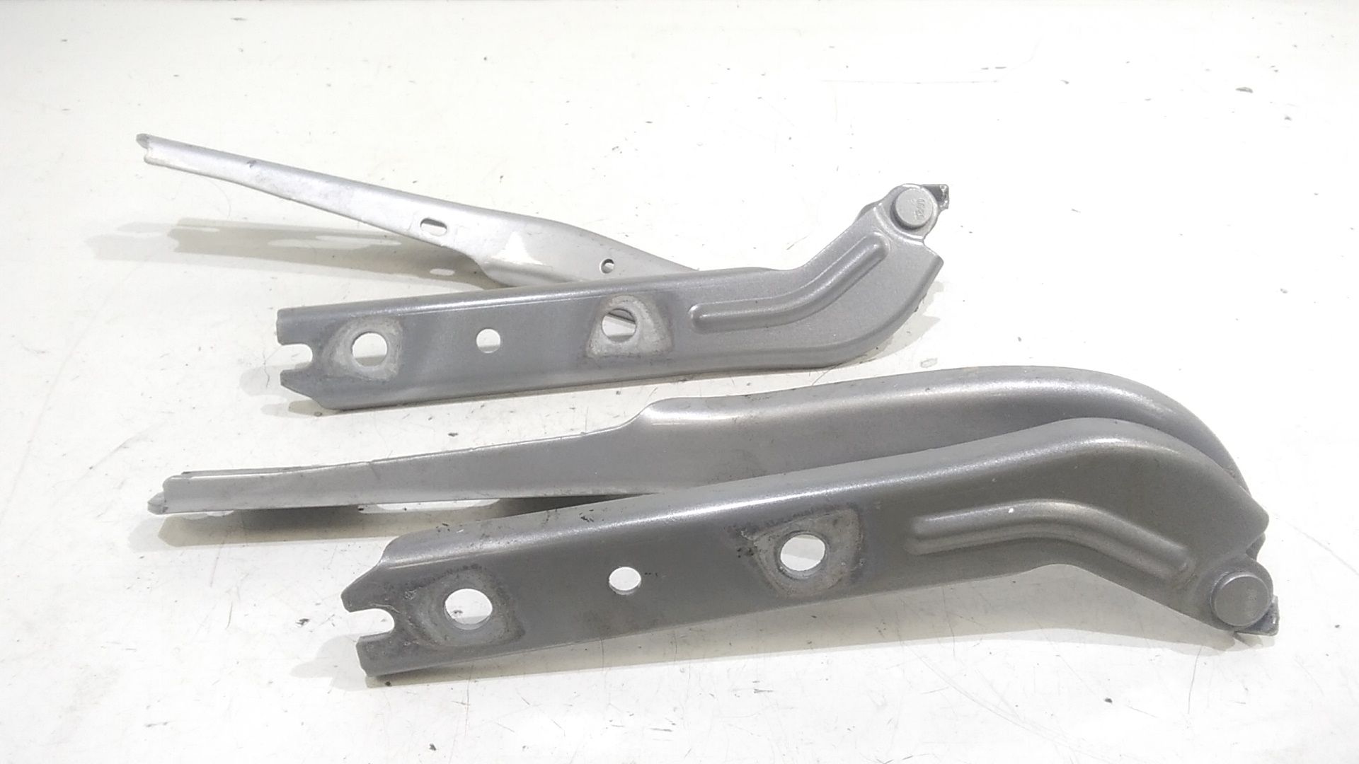 Cerniere cofano anteriore dx e sx VOLKSWAGEN T-CROSS Serie (19>)