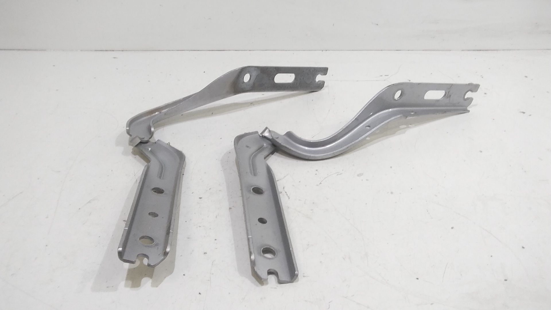 Cerniere cofano anteriore dx e sx VOLKSWAGEN T-CROSS Serie (19>)