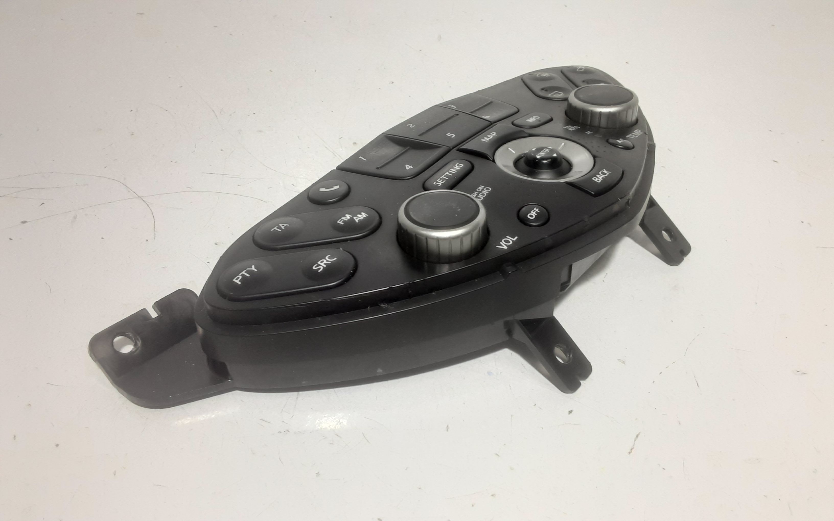 Pannello comandi autoradio NISSAN Primera Berlina 3 Serie