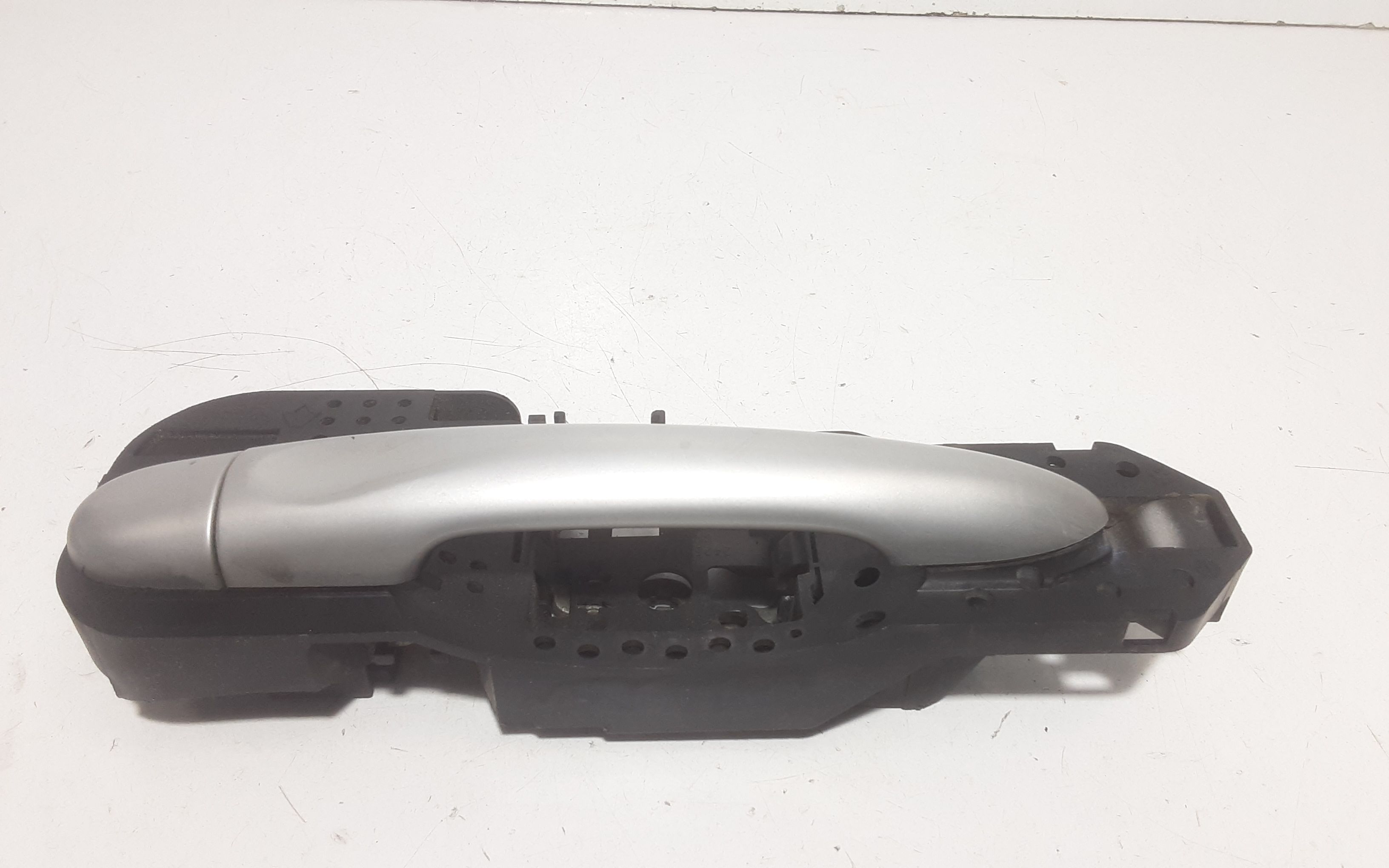 Maniglia esterna Posteriore Sinistra RENAULT Megane Serie (08>15)