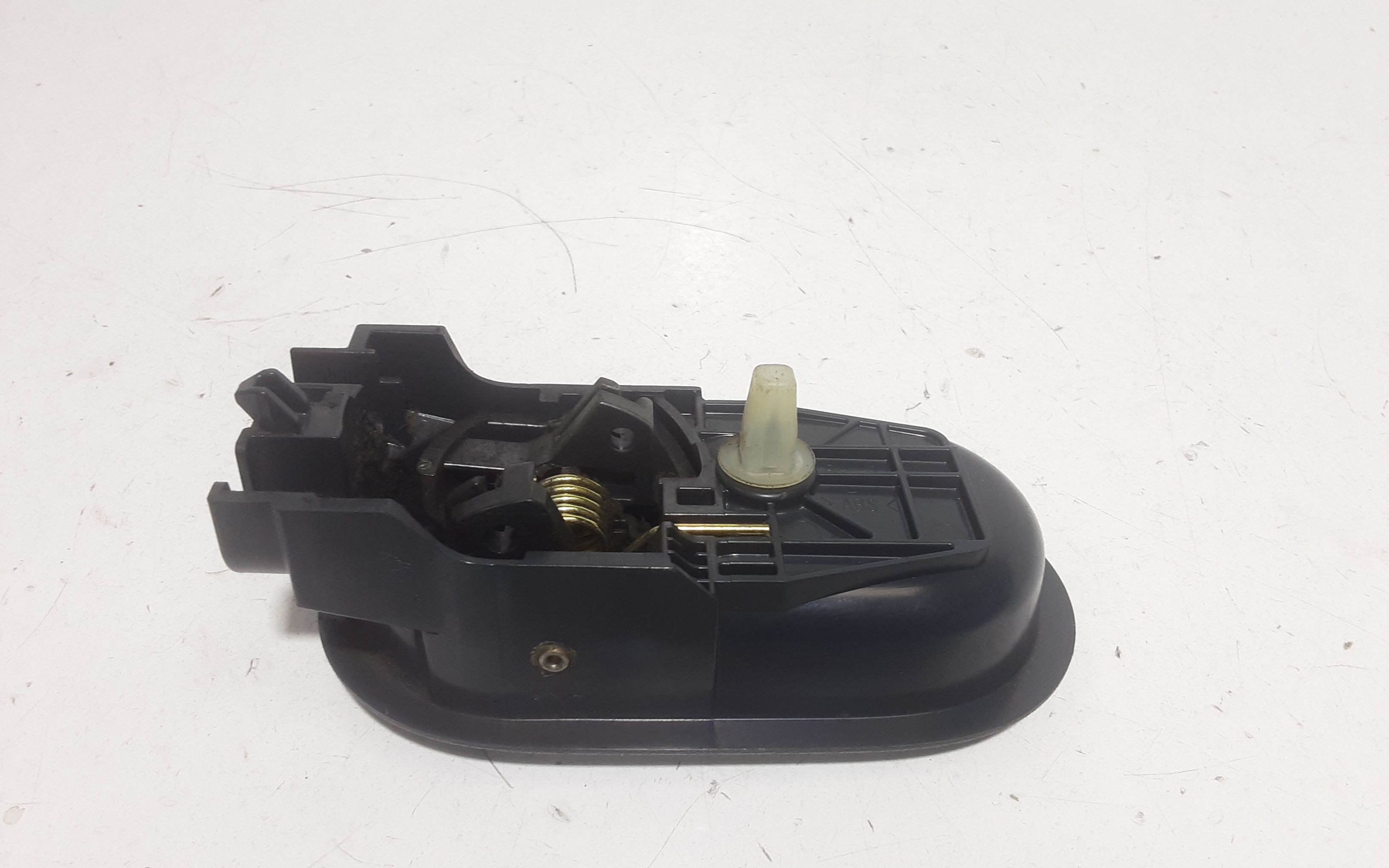 Maniglia interna Posteriore Destra MITSUBISHI Colt Serie 5P (Z) (06>12)