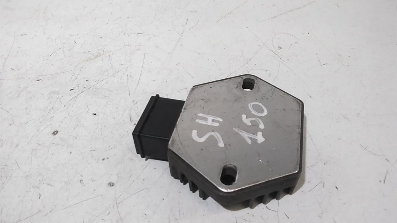 Regolatore tensione HONDA SH 150