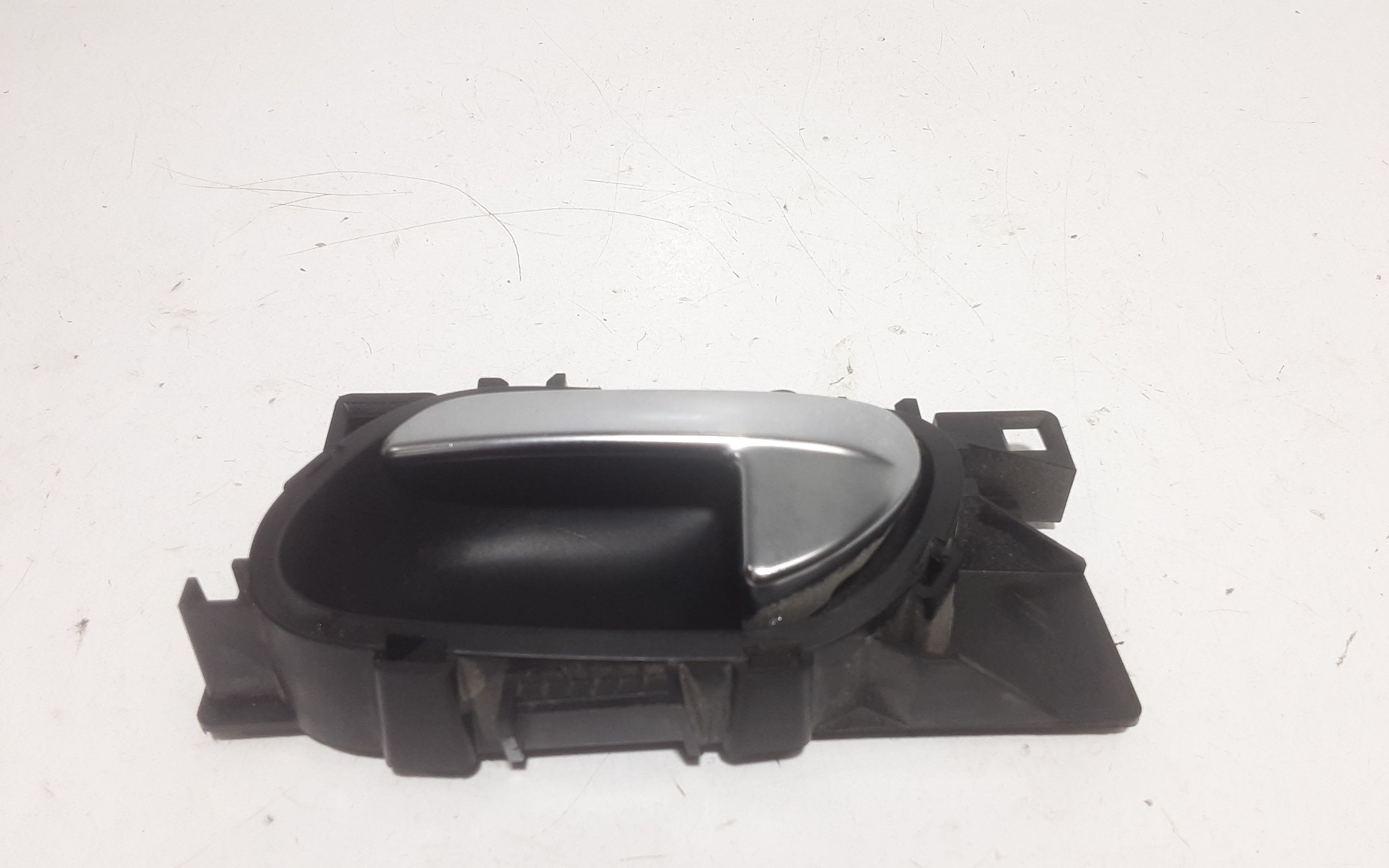 Maniglia interna anteriore Sinistra PEUGEOT 208 Serie (12>19)