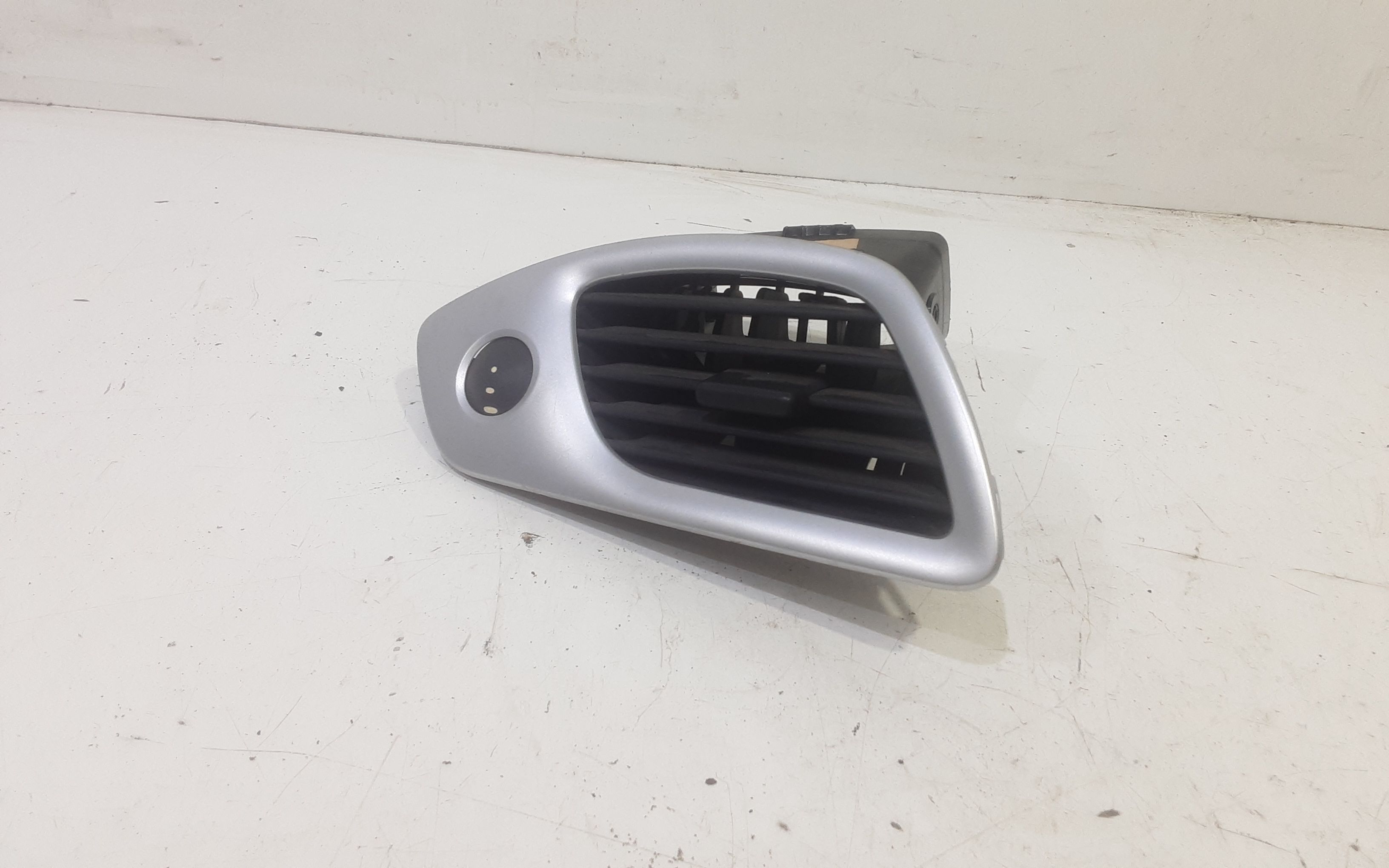 Bocchetta aria cruscotto lato guida RENAULT Scenic X MOD