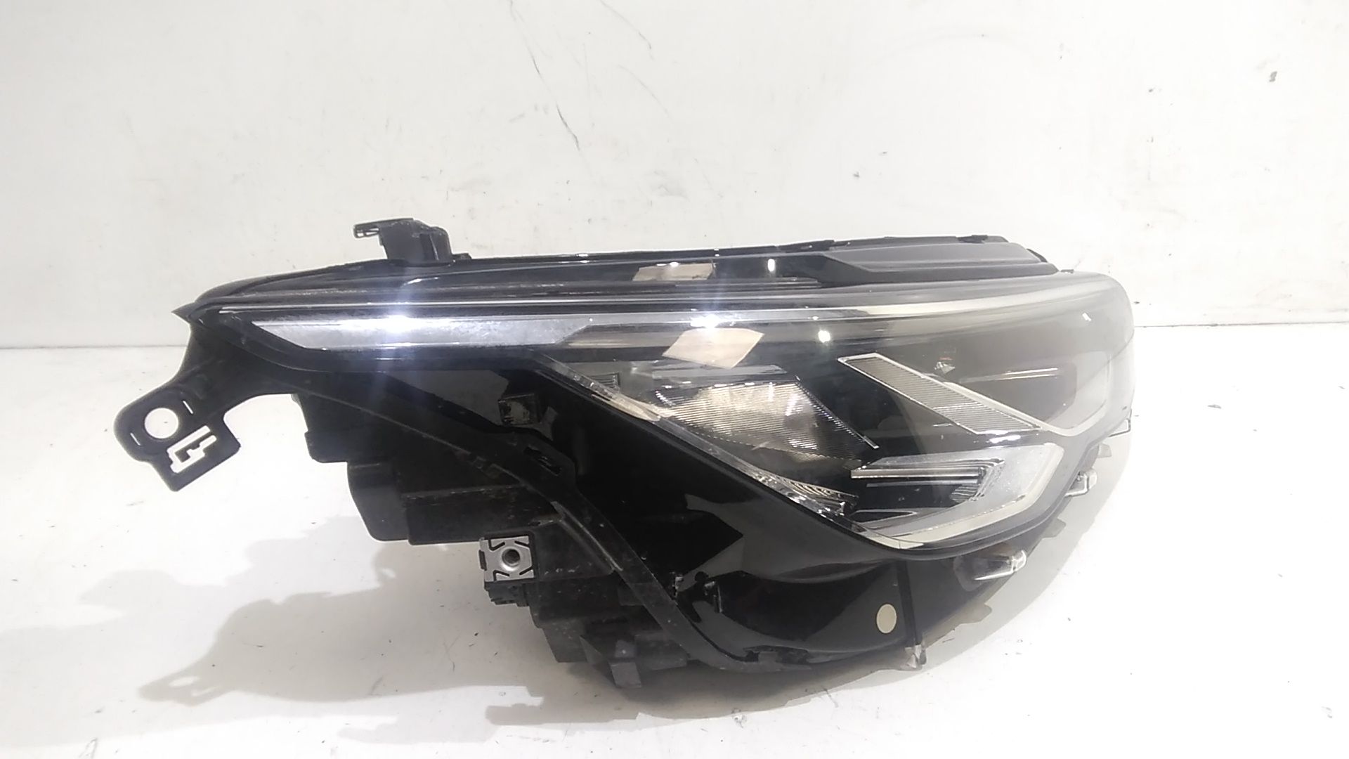 Faro fanale ant. DX a LED VOLKSWAGEN Golf Serie VIII (19>)