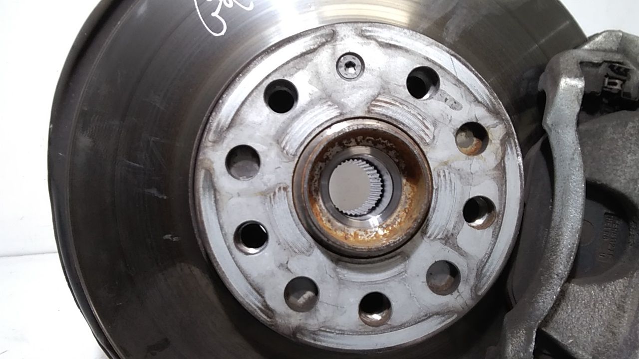 Mozzo ruota anteriore destra passeggero VOLKSWAGEN Golf Serie VIII (19>)