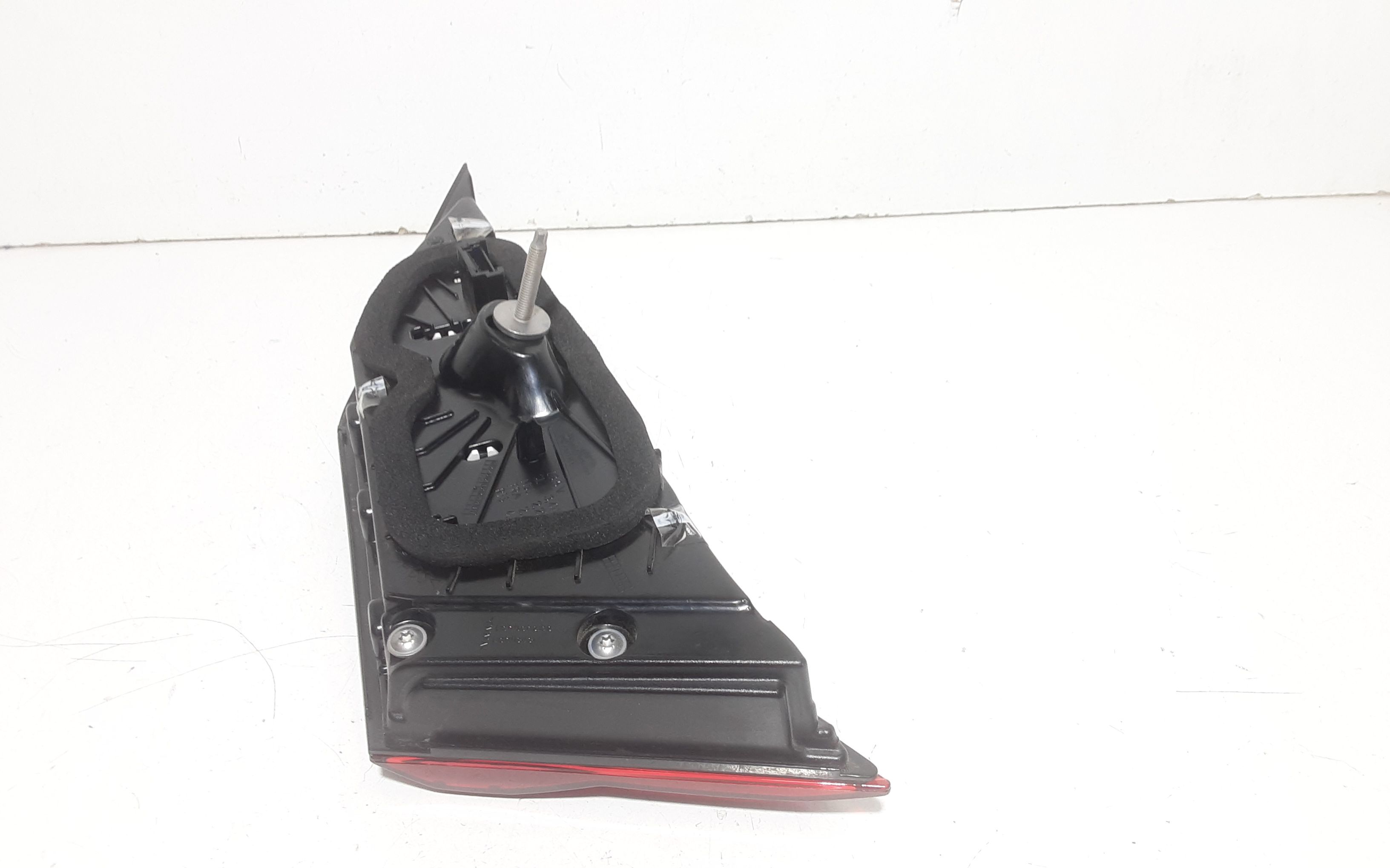 Stop posteriore sinistro a led integrato nel portello BMW Serie 1 F40 (19>)