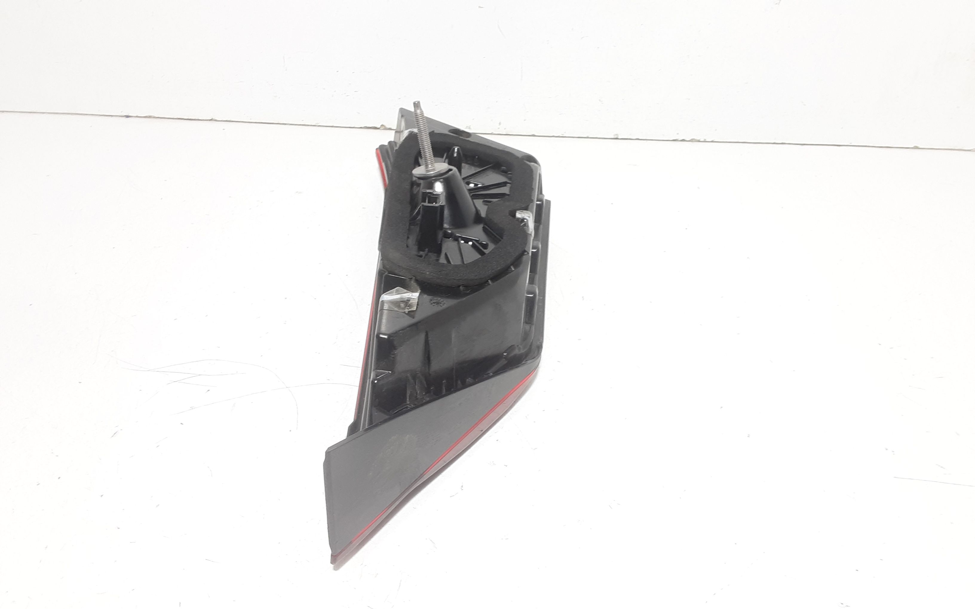 Stop posteriore sinistro a led integrato nel portello BMW Serie 1 F40 (19>)