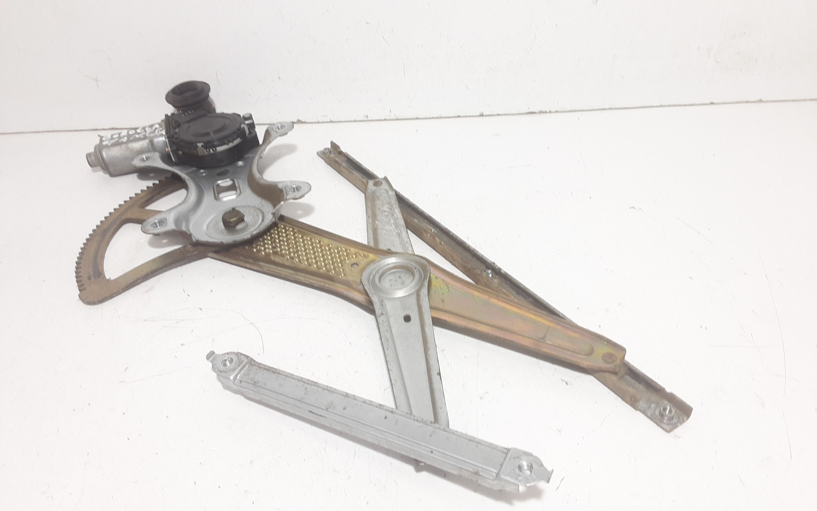 Cremagliera anteriore sinistra Guida TOYOTA Corolla Berlina 2 Serie