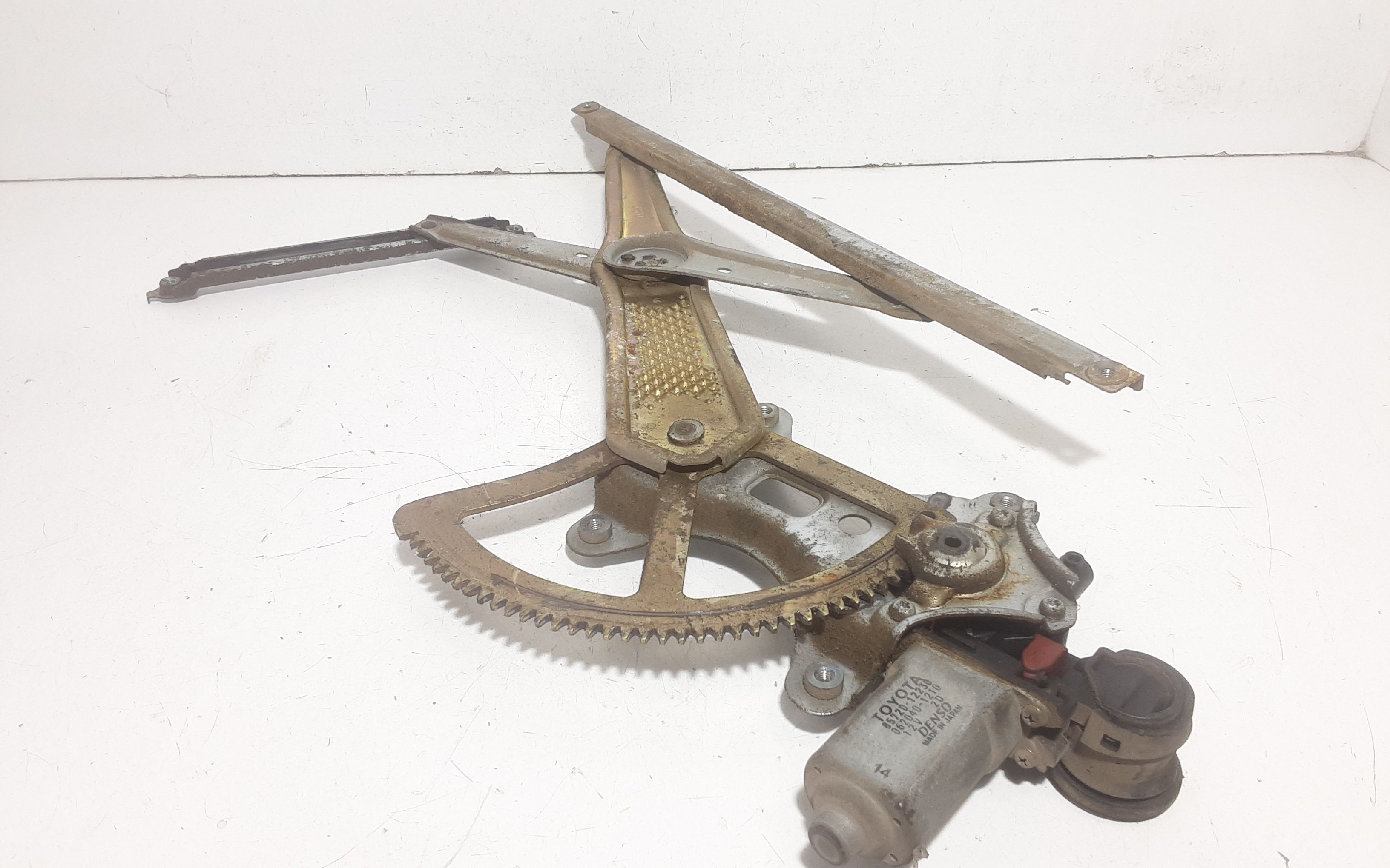 Cremagliera anteriore sinistra Guida TOYOTA Corolla Berlina 2 Serie