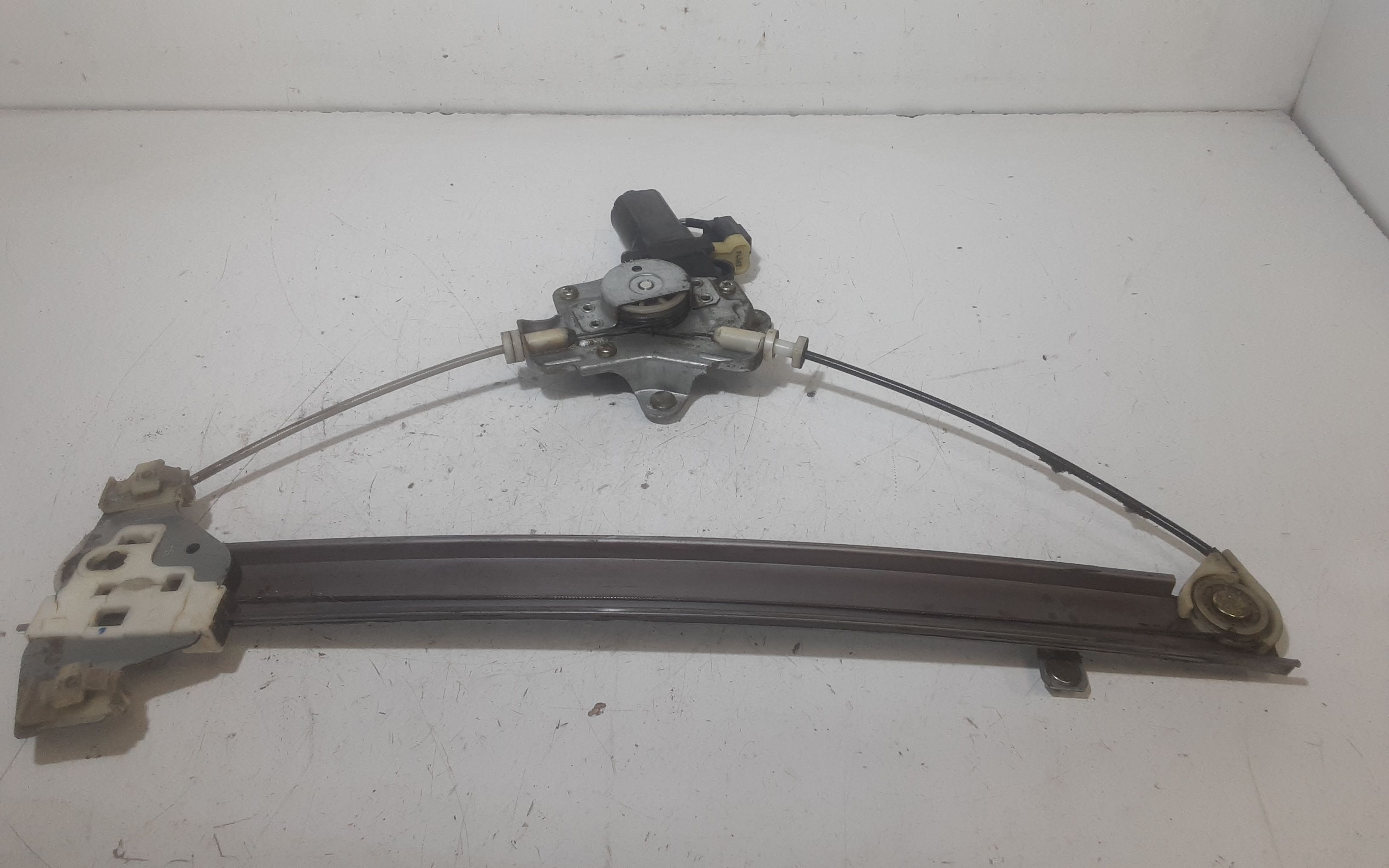 Cremagliera anteriore sinistra Guida HYUNDAI Getz 1 Serie
