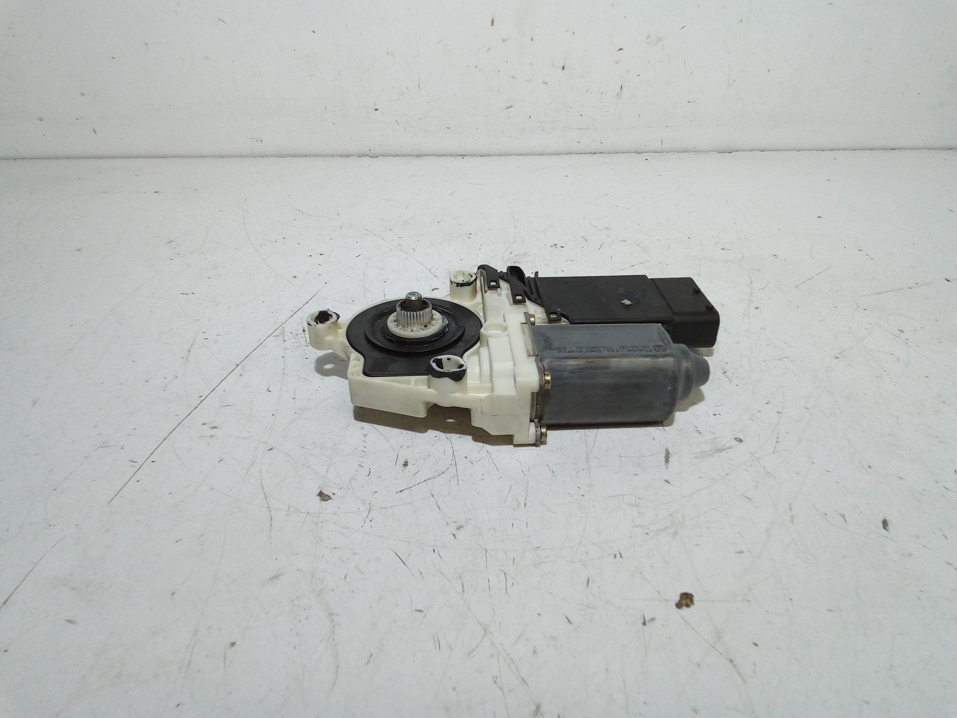 Motorino Alzavetro anteriore destra VOLKSWAGEN Golf 4 Berlina (97>03)