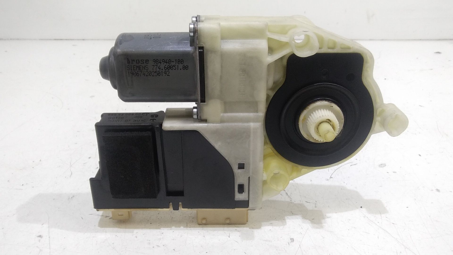 Motorino Alzavetro anteriore destra CITROEN C4 Berlina