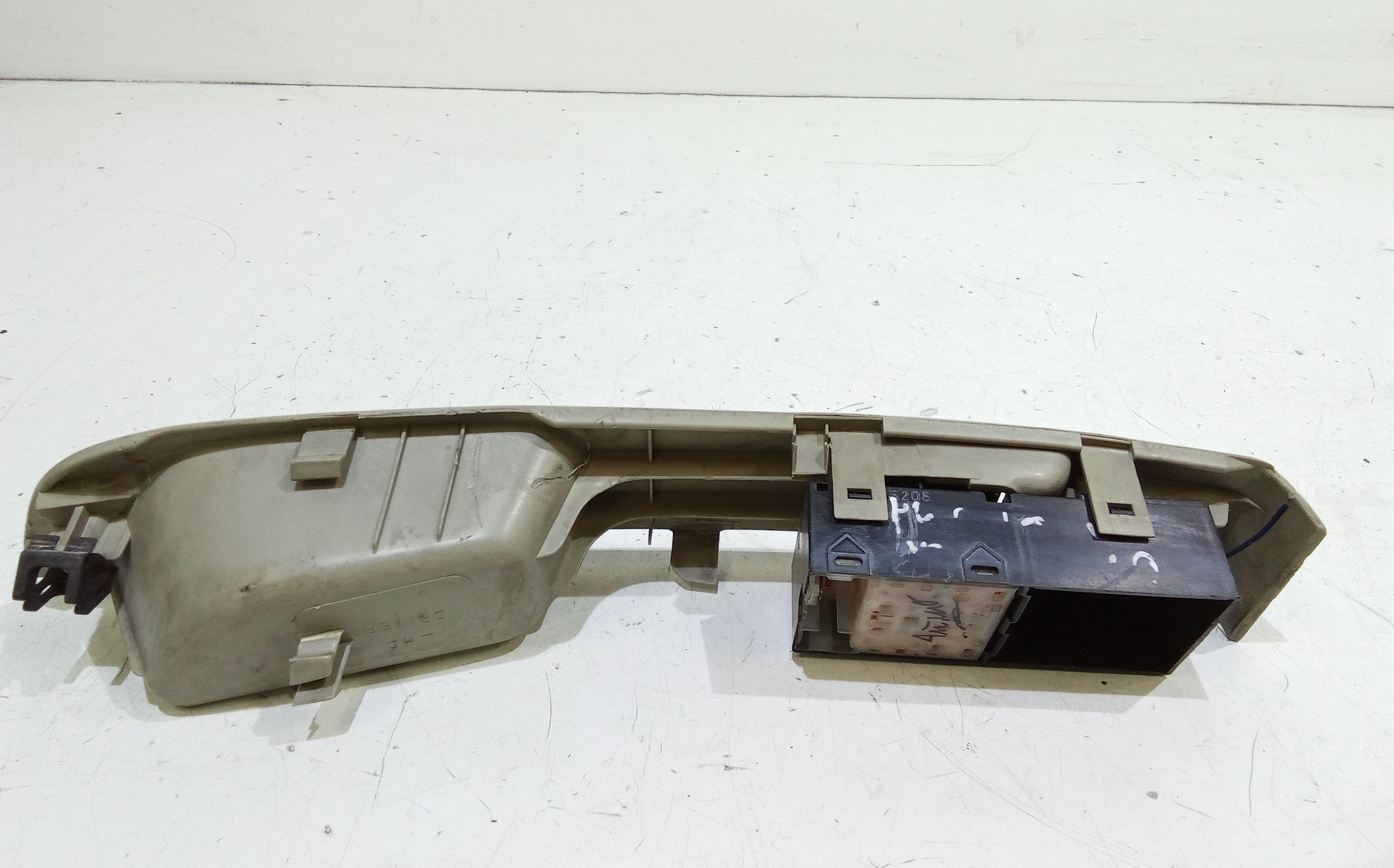 Pulsantiera anteriore sinistra Guida NISSAN Micra 4 Serie