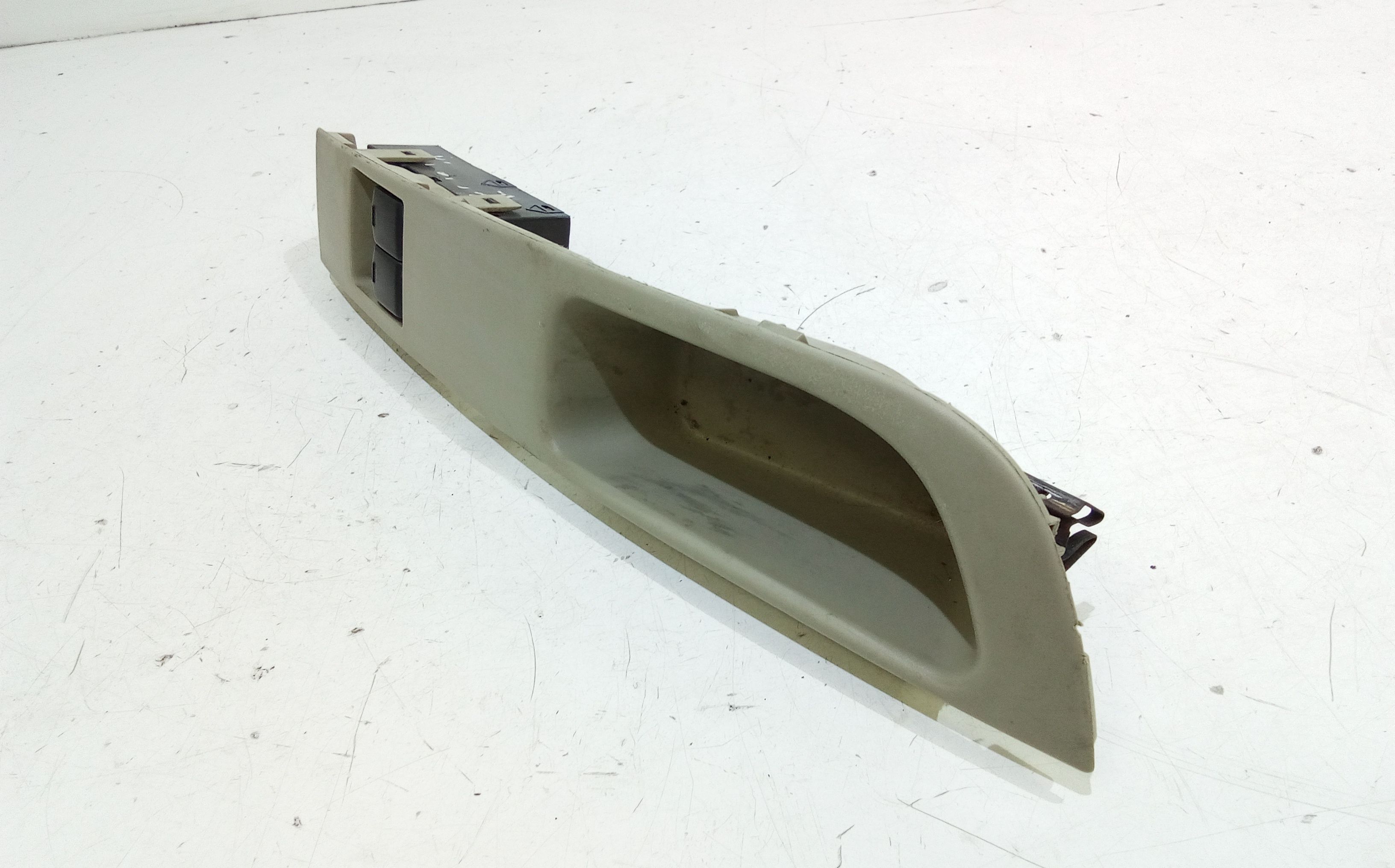 Pulsantiera anteriore sinistra Guida NISSAN Micra 4 Serie