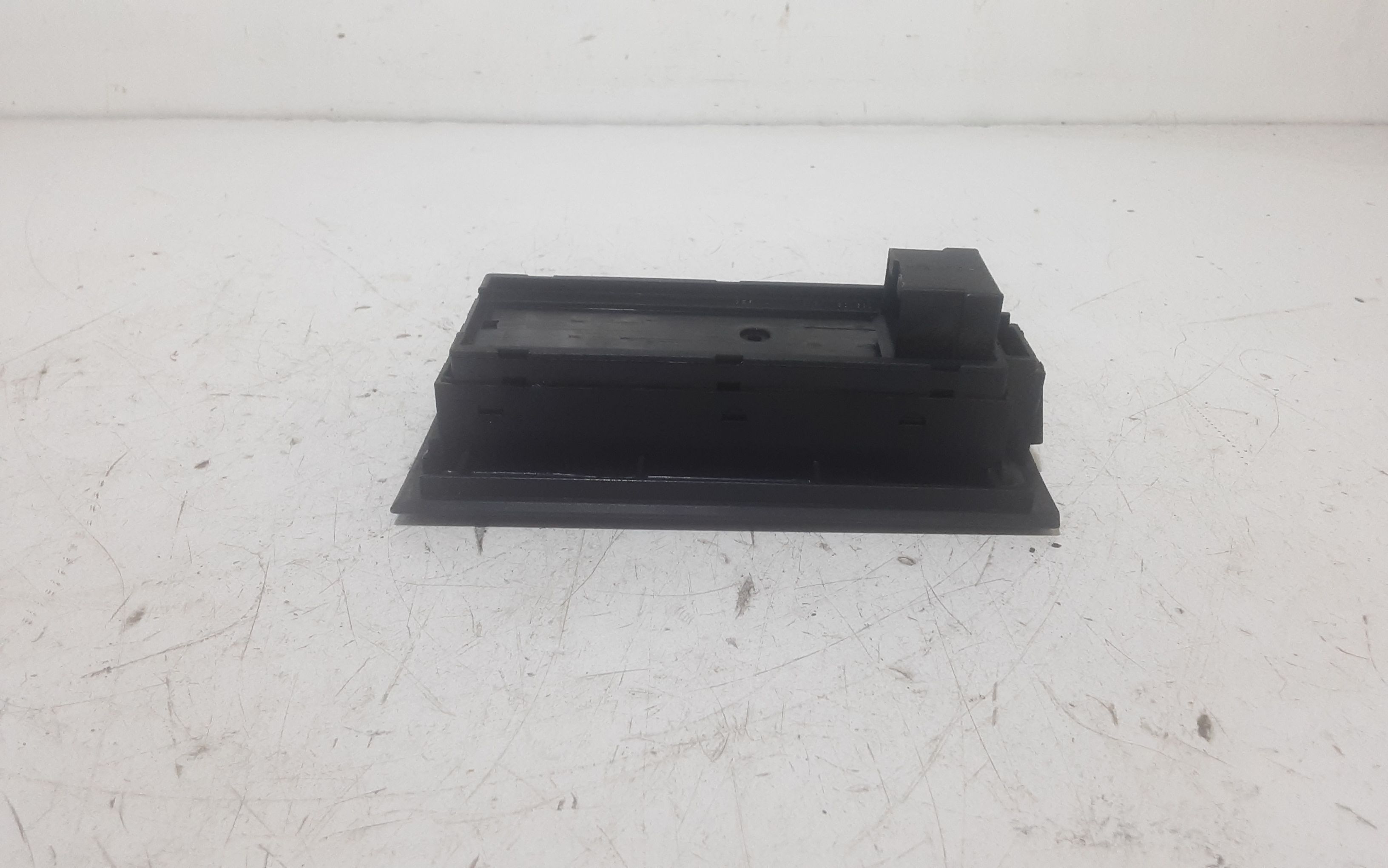 Pulsantiera anteriore sinistra Guida AUDI A6 Allroad (00>06)