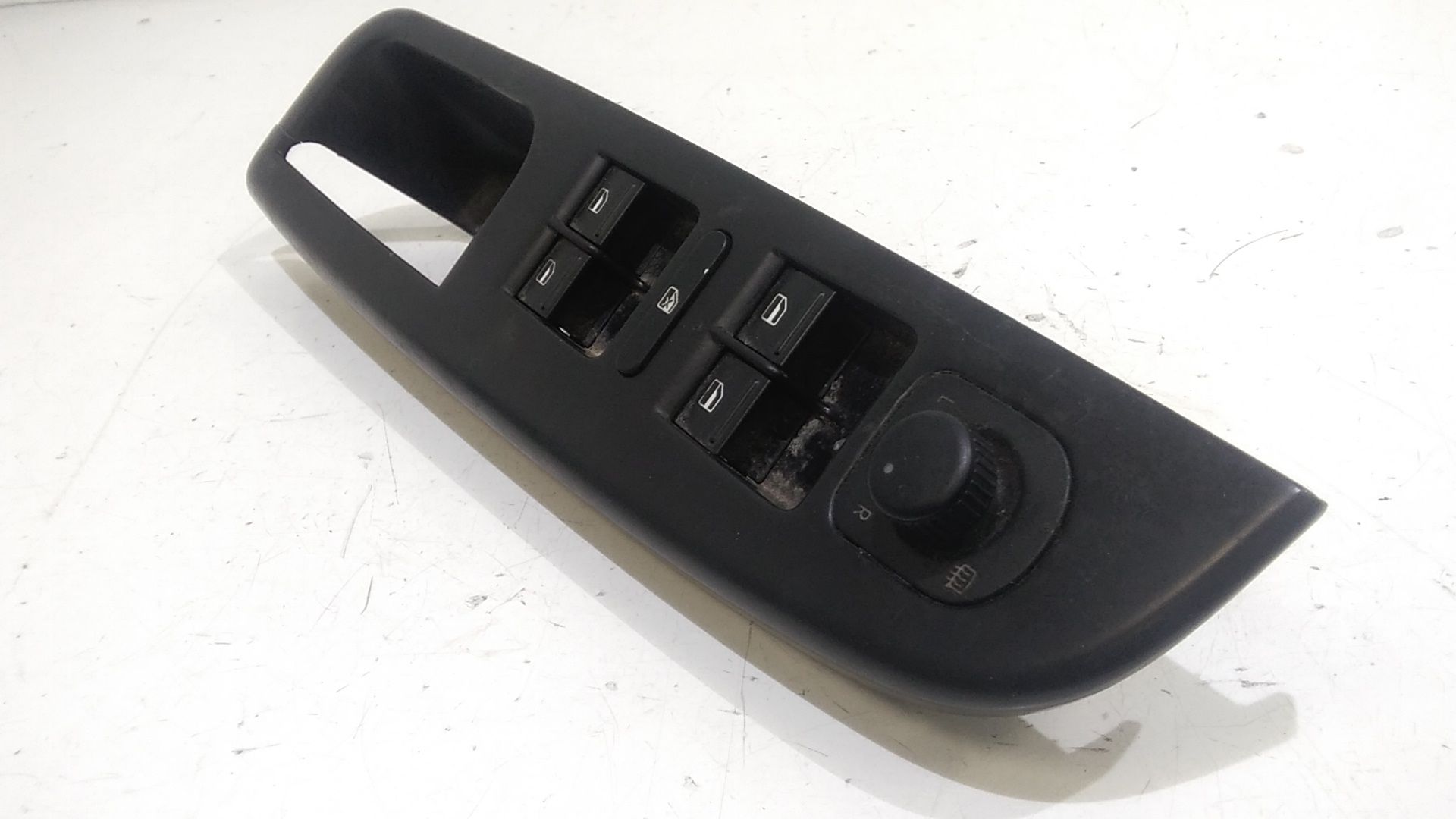 Pulsantiera anteriore sinistra Guida VOLKSWAGEN Golf 5 Berlina (03>08)