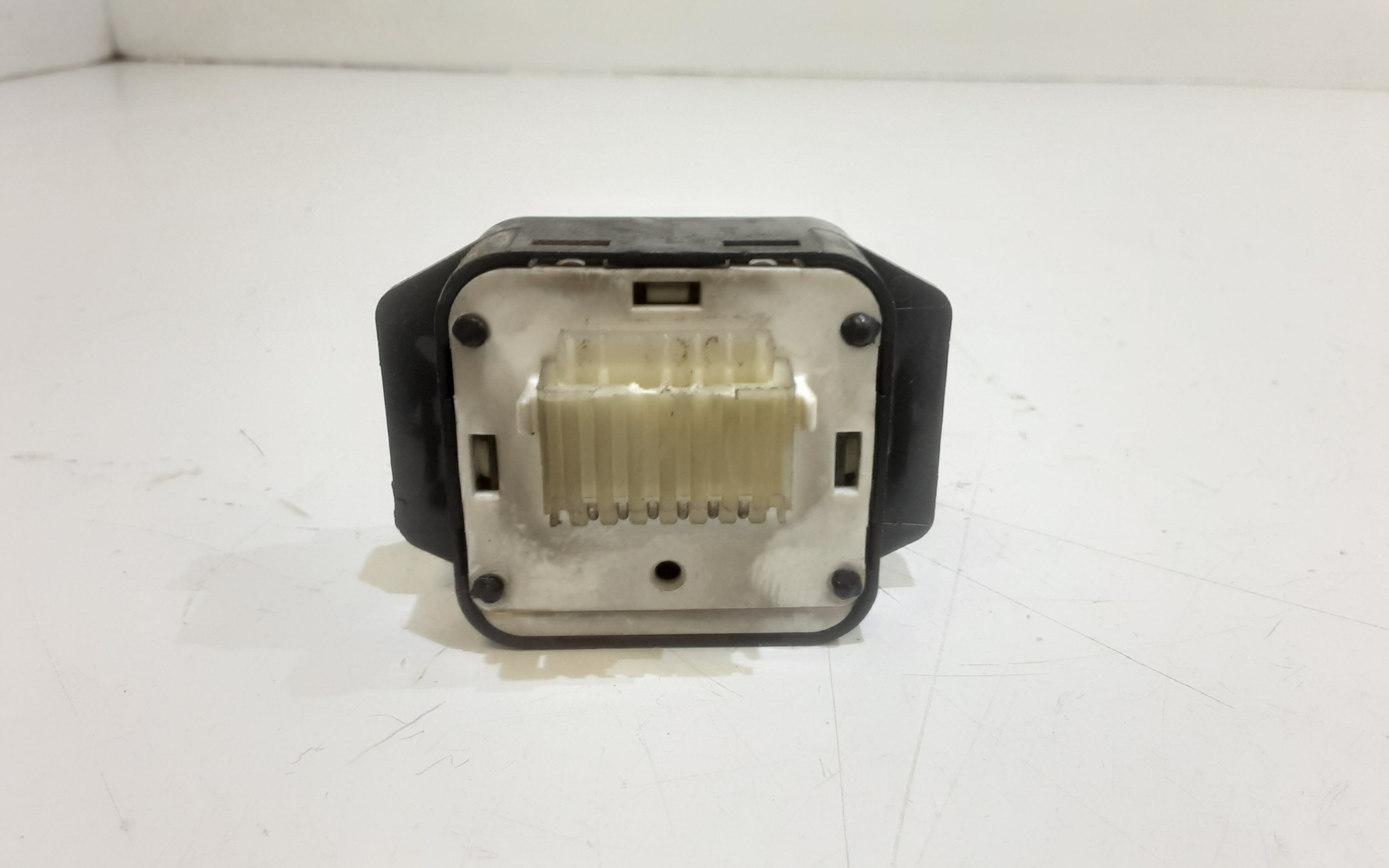 Pulsantiera anteriore sinistra Guida FIAT Tipo Serie (88>96)