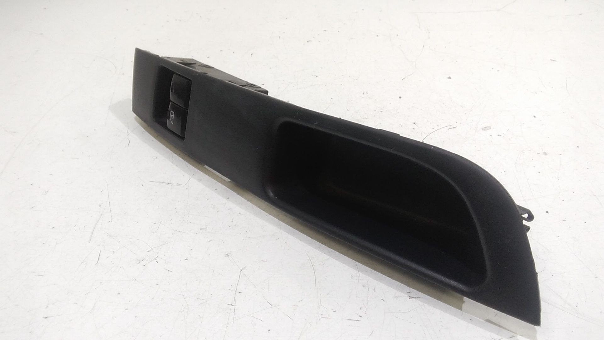 Pulsantiera anteriore sinistra Guida NISSAN Micra 5 Serie