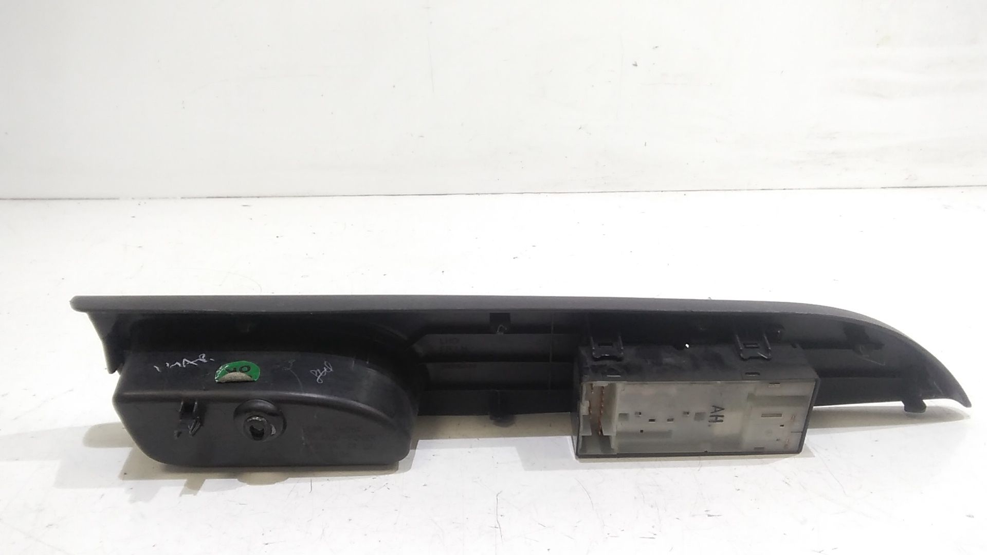 Pulsantiera anteriore sinistra Guida NISSAN Micra 7 Serie