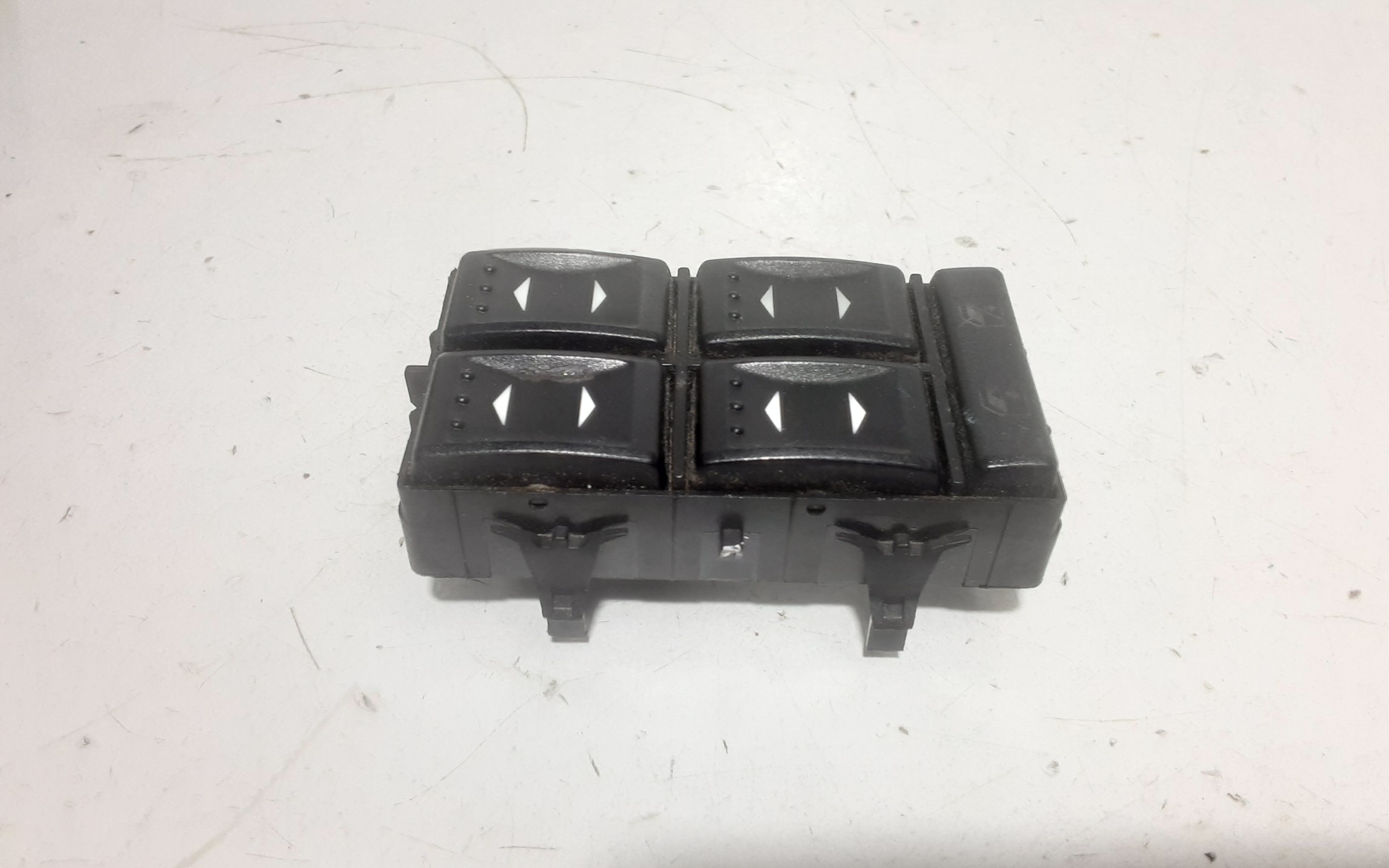 Pulsantiera anteriore sinistra Guida FORD Mondeo Berlina 5 Serie