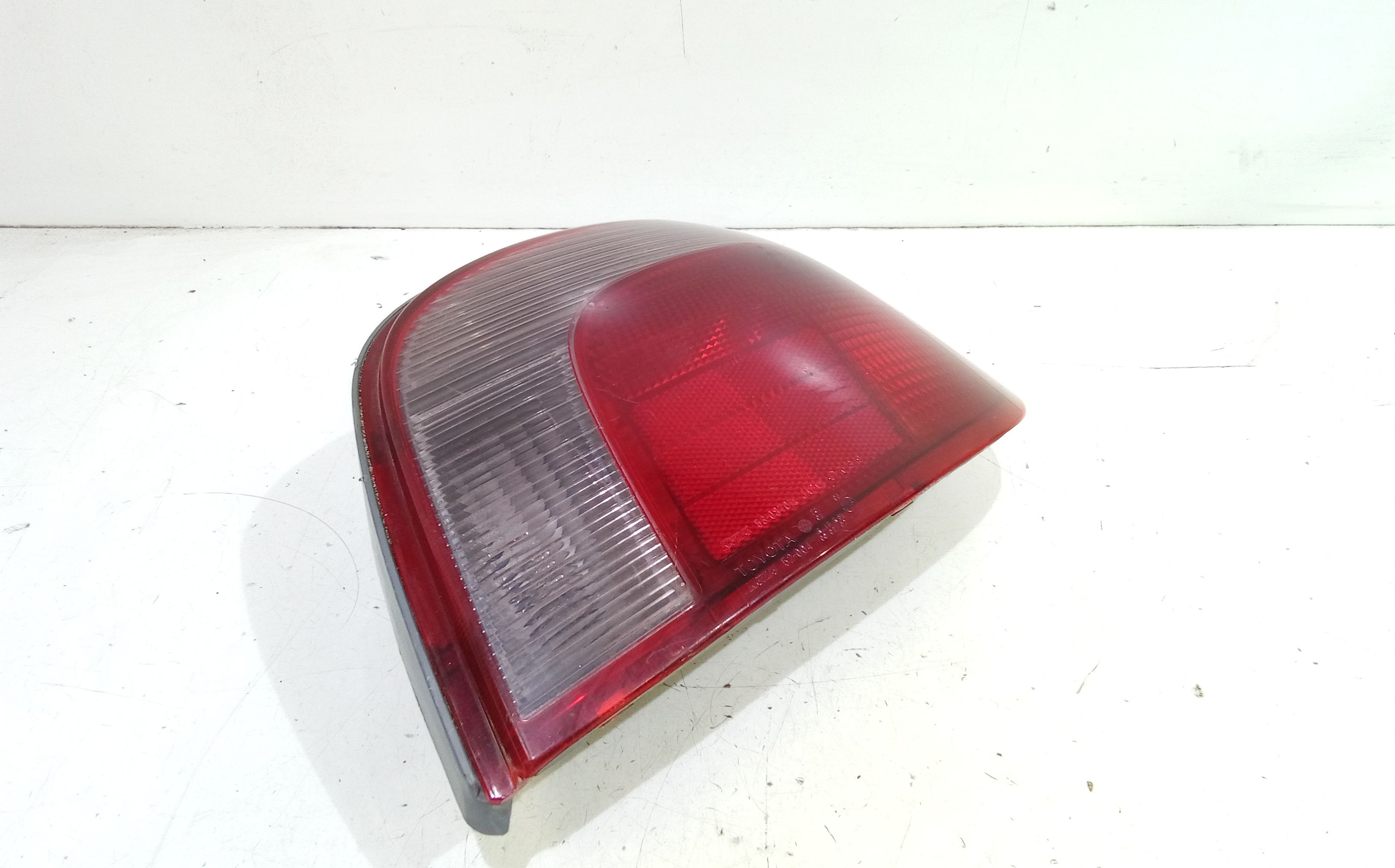 Stop fanale posteriore Destro Passeggero TOYOTA Yaris Serie (99>03)