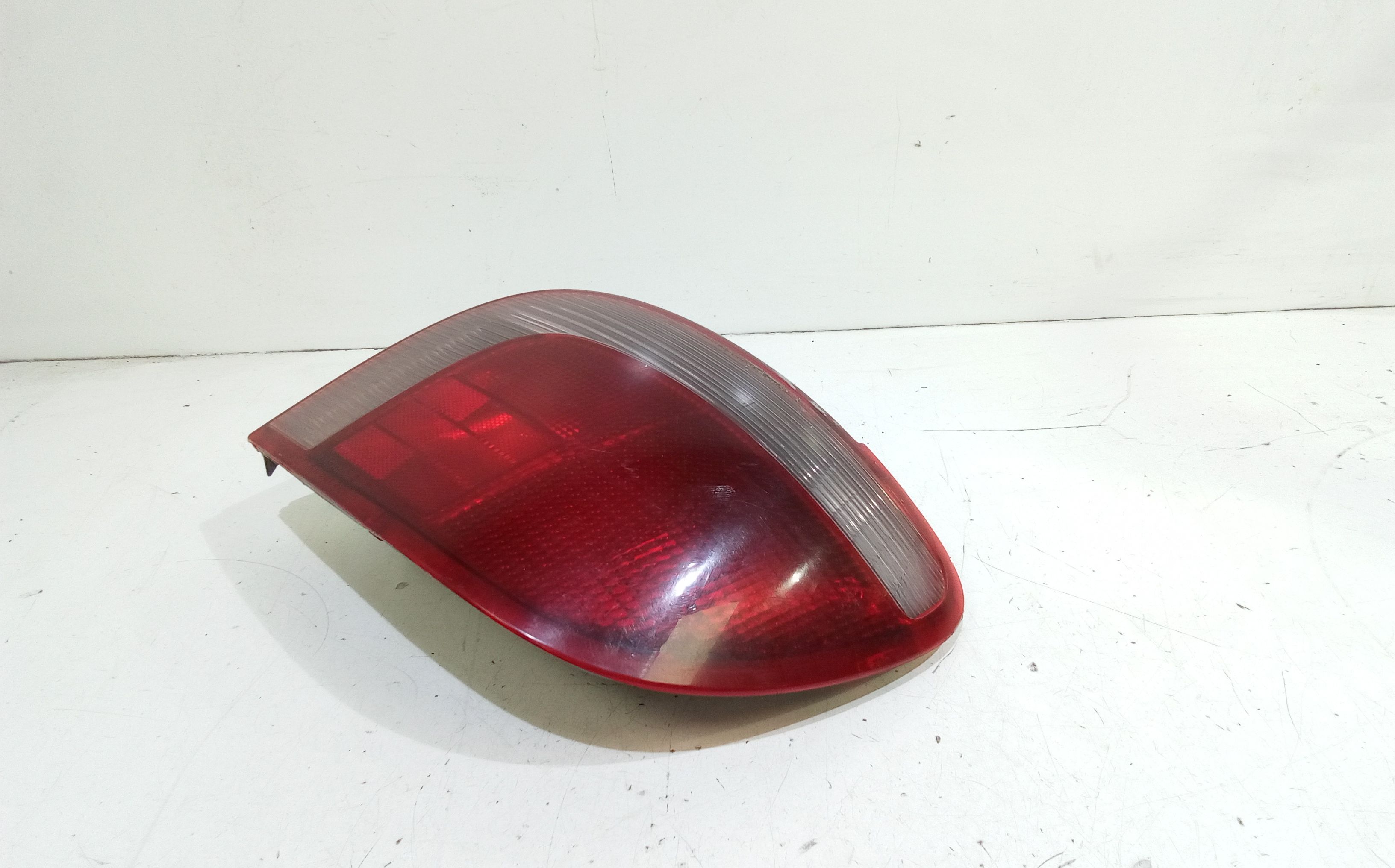 Stop fanale posteriore Destro Passeggero TOYOTA Yaris Serie (99>03)