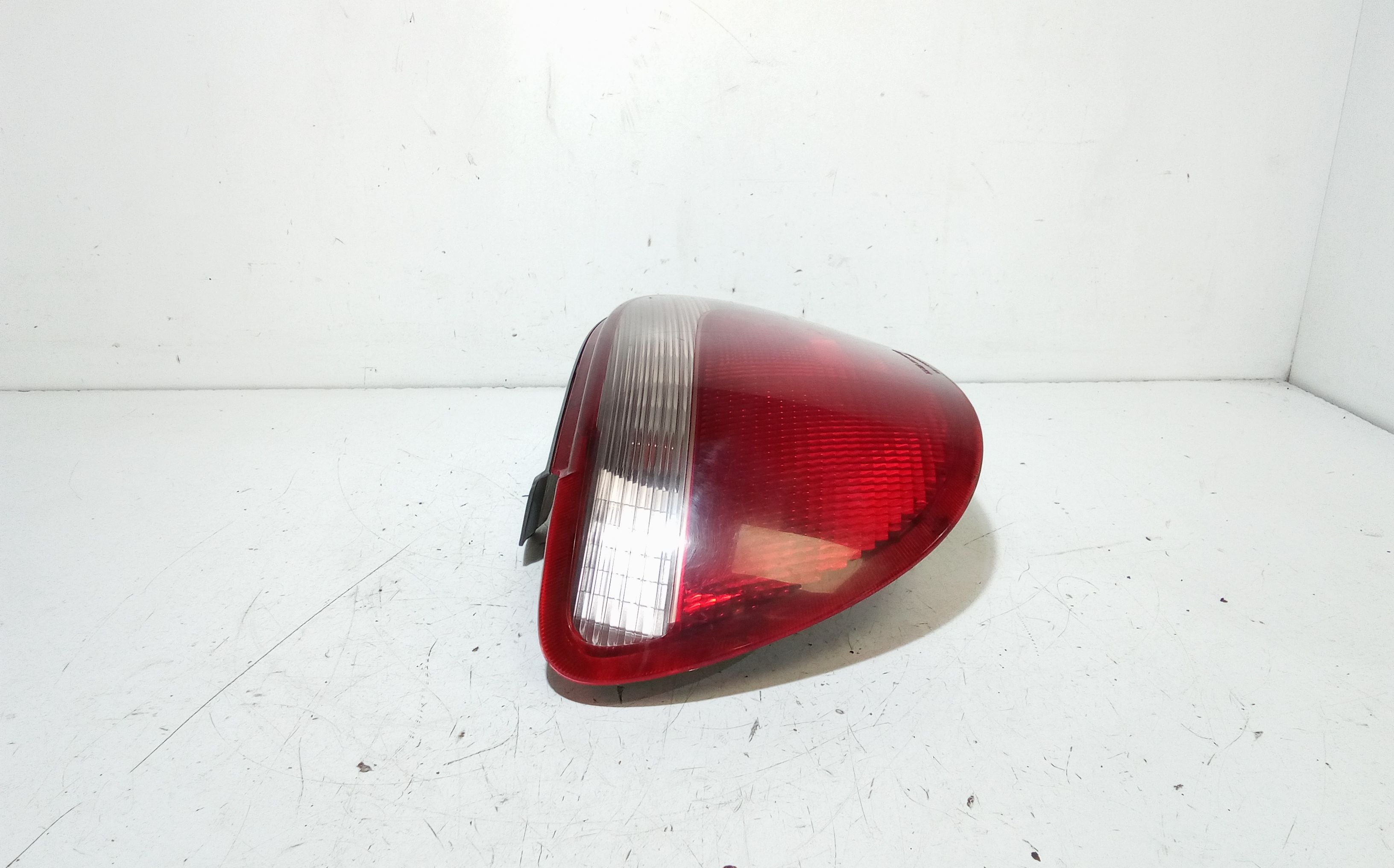 Stop fanale Posteriore sinistro lato Guida TOYOTA Yaris Serie (99>03)