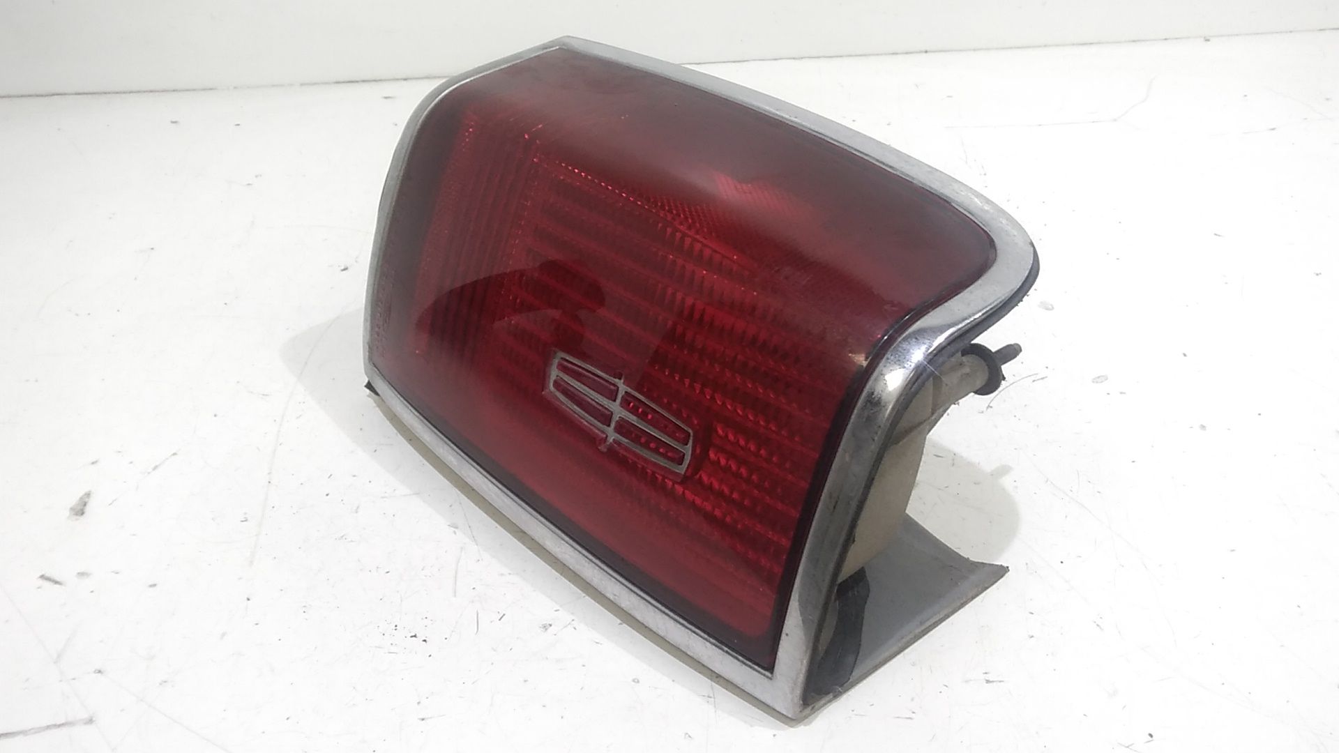 Stop fanale Posteriore sinistro lato Guida LINCOLN Town Car limousine Serie