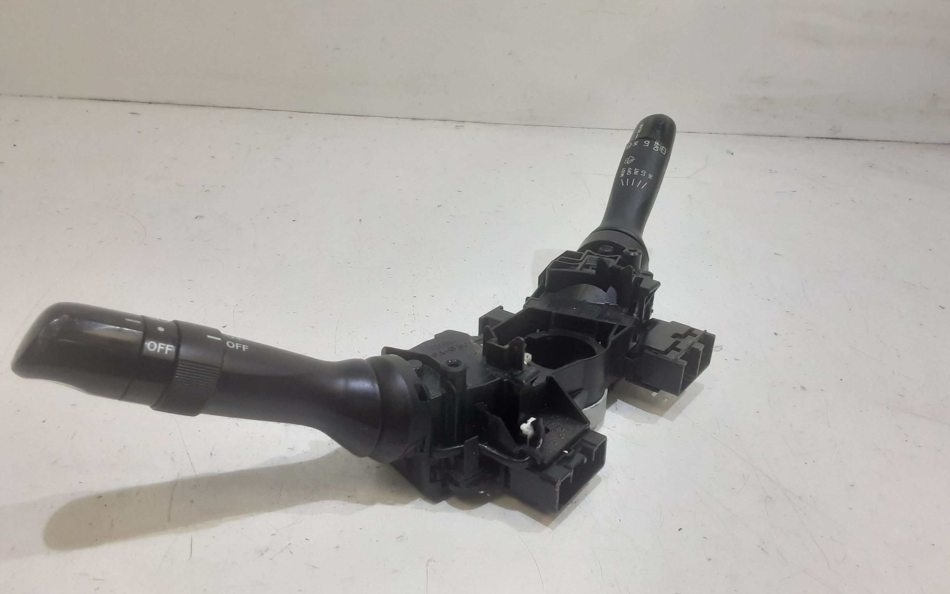 Devioluci TOYOTA Yaris Serie (05>08)