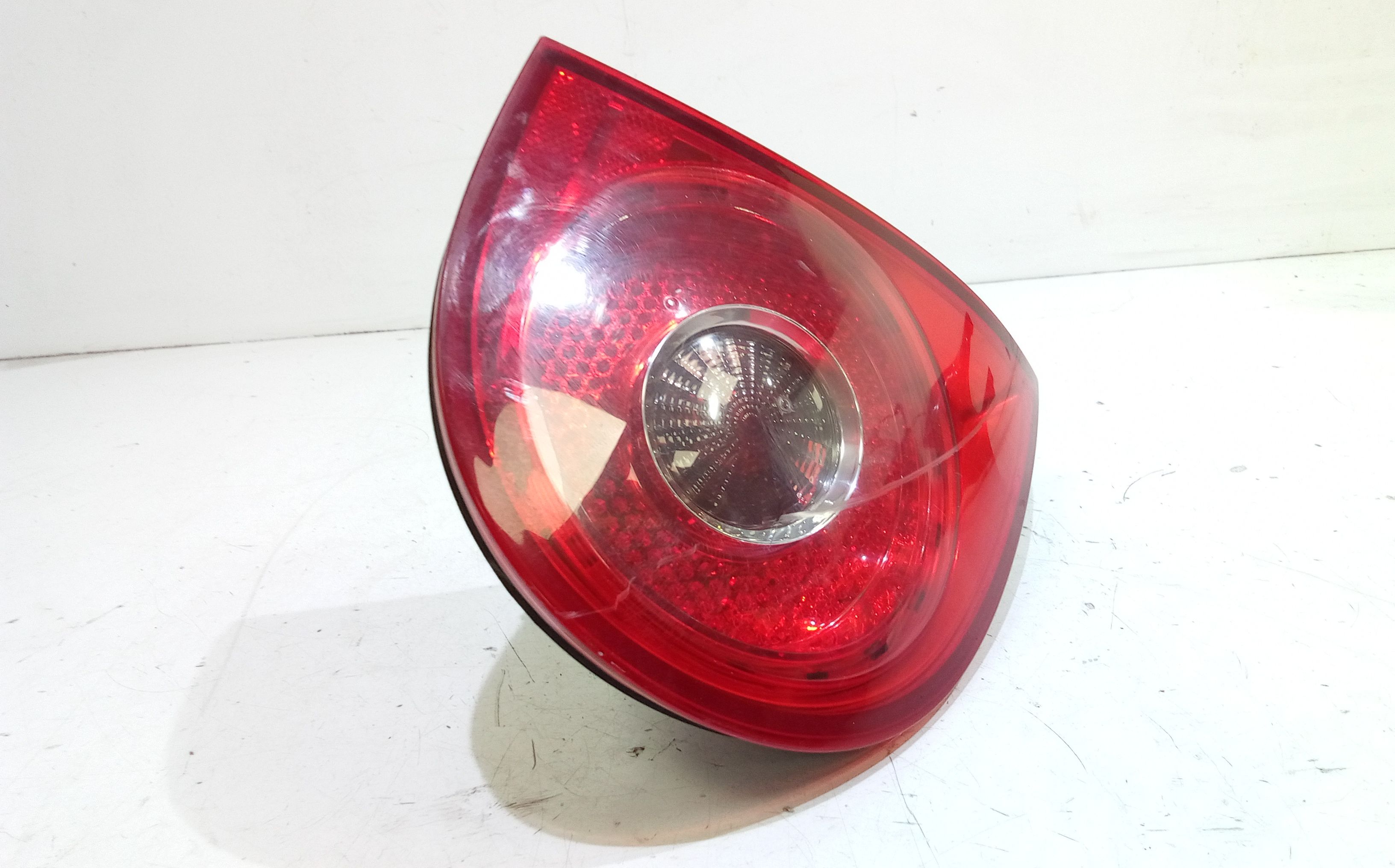 Stop Posteriore Sinistro Integrato nel Portello VOLKSWAGEN Golf 5 Berlina (03>08)