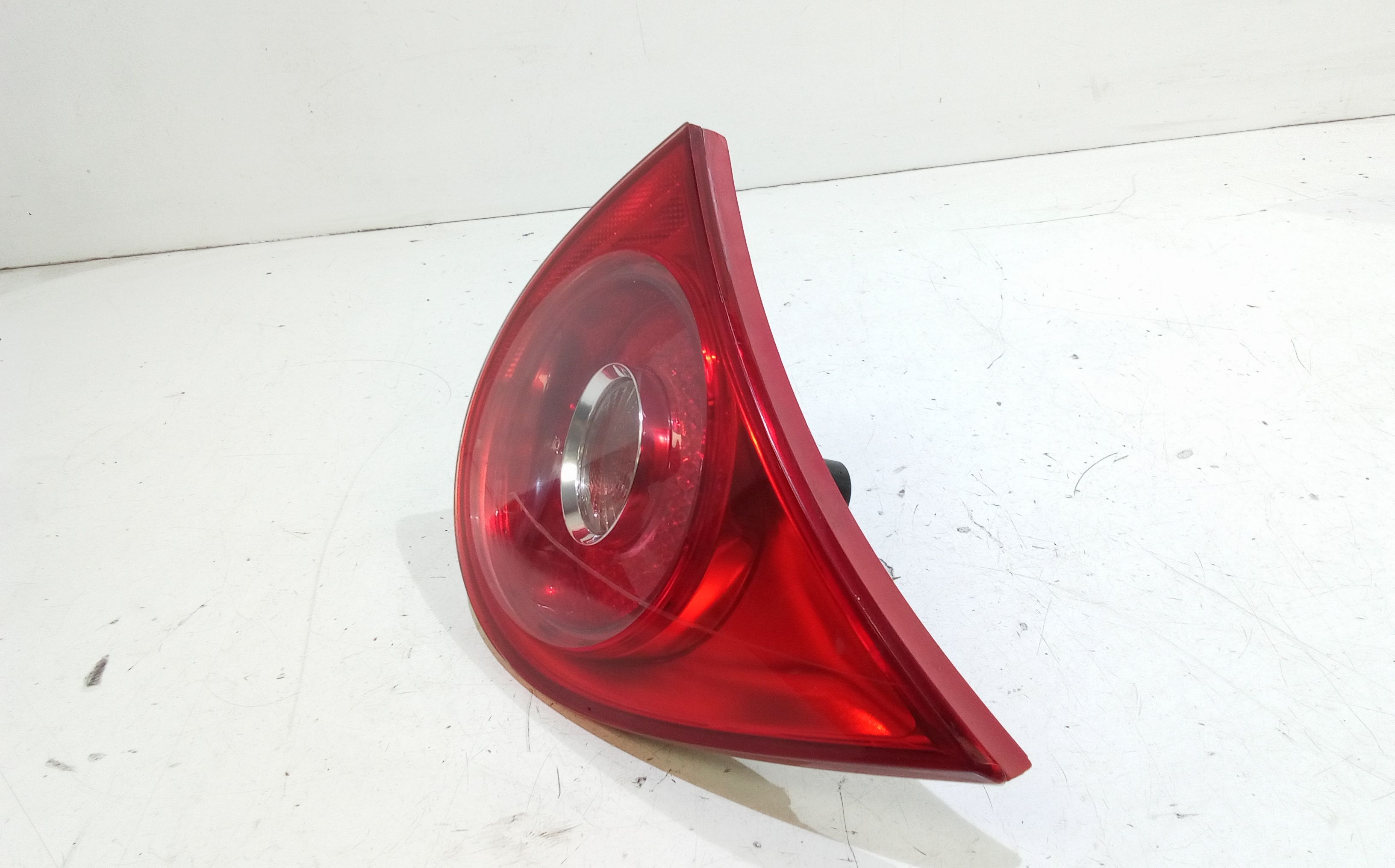 Stop Posteriore Sinistro Integrato nel Portello VOLKSWAGEN Golf 5 Berlina (03>08)