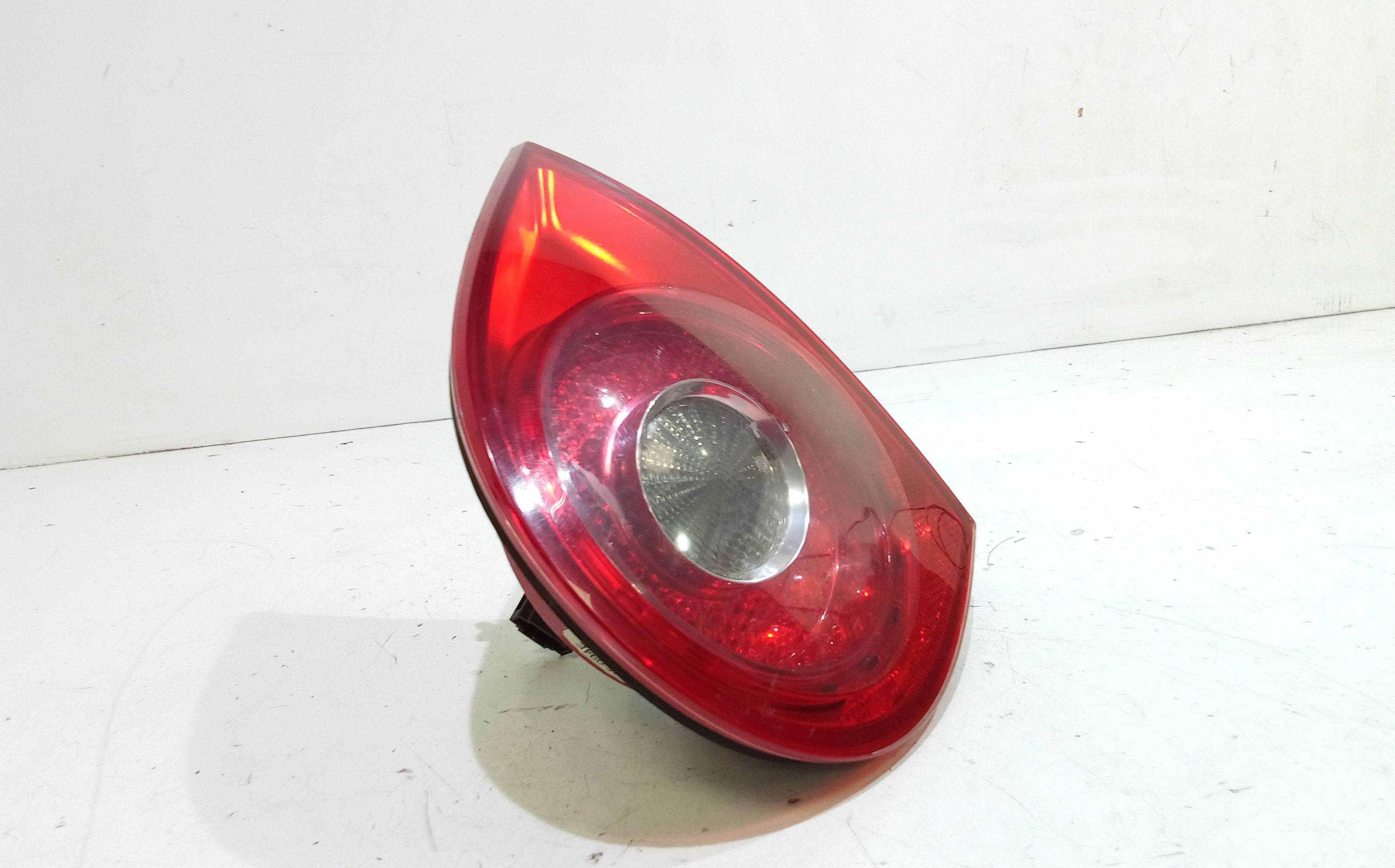 Stop Posteriore Destro Integrato nel Portello VOLKSWAGEN Golf 5 Berlina (03>08)