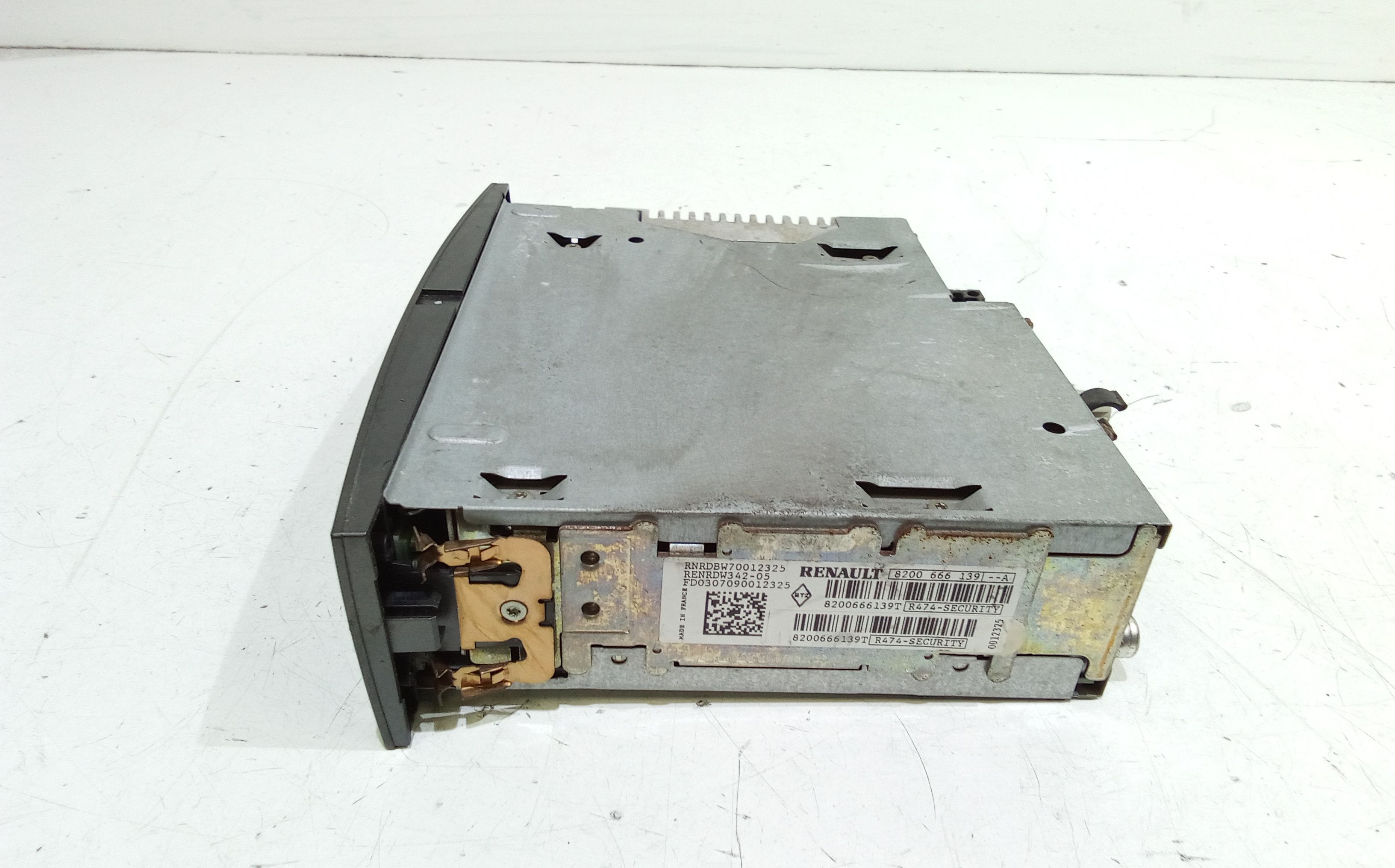 Autoradio RENAULT Clio Serie (04>08)