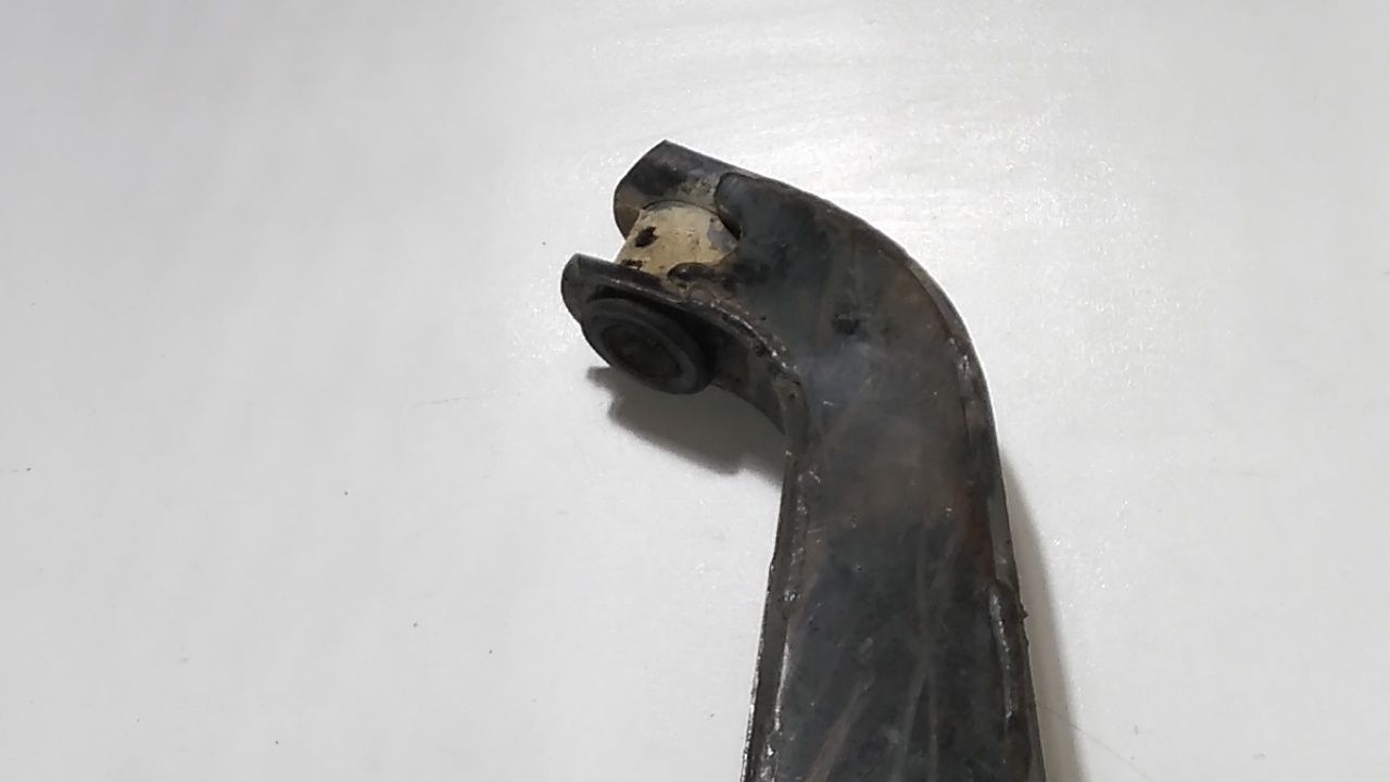 Braccio Oscillante anteriore Sinistro MITSUBISHI Pajero Sport