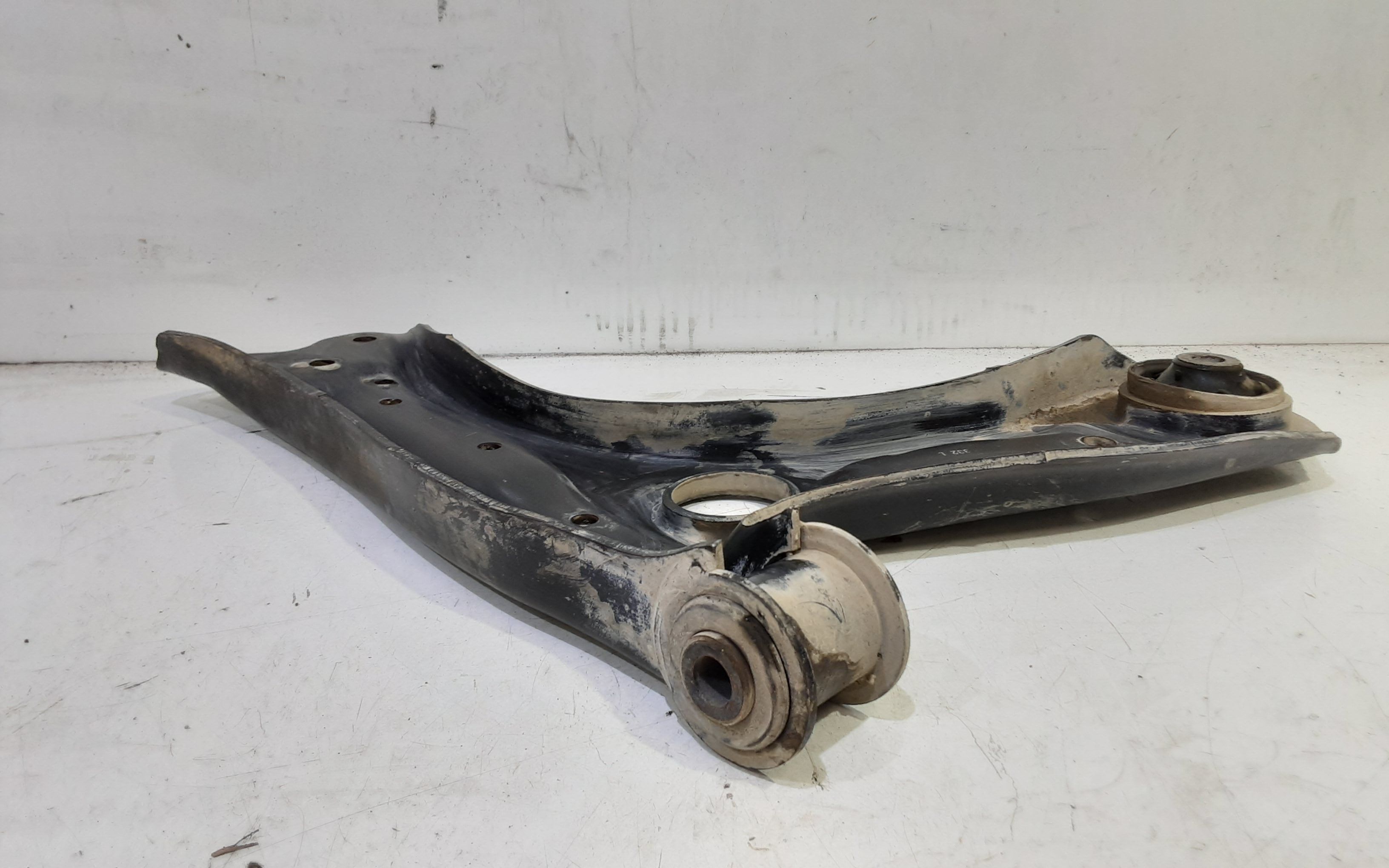 Braccio Oscillante anteriore destro VOLKSWAGEN Polo 5 Serie