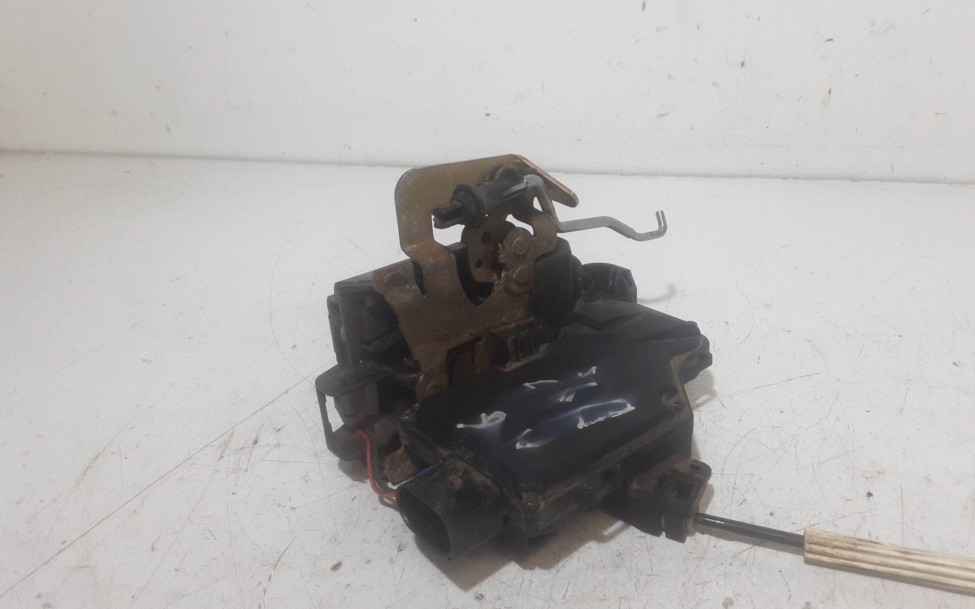 Serratura Anteriore Destra AUDI A6 Allroad (00>06)