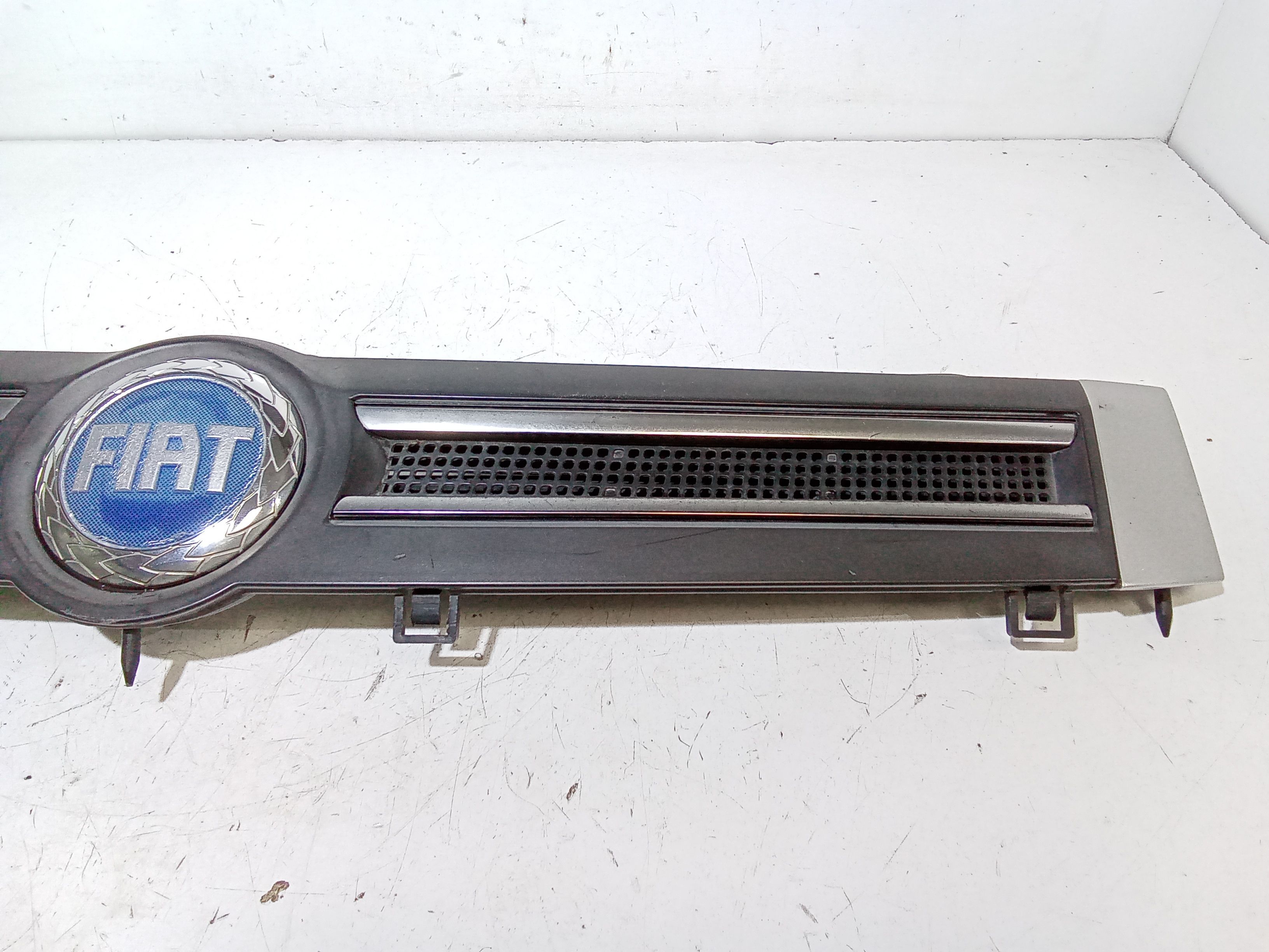 Mascherina anteriore FIAT Panda 2 Serie