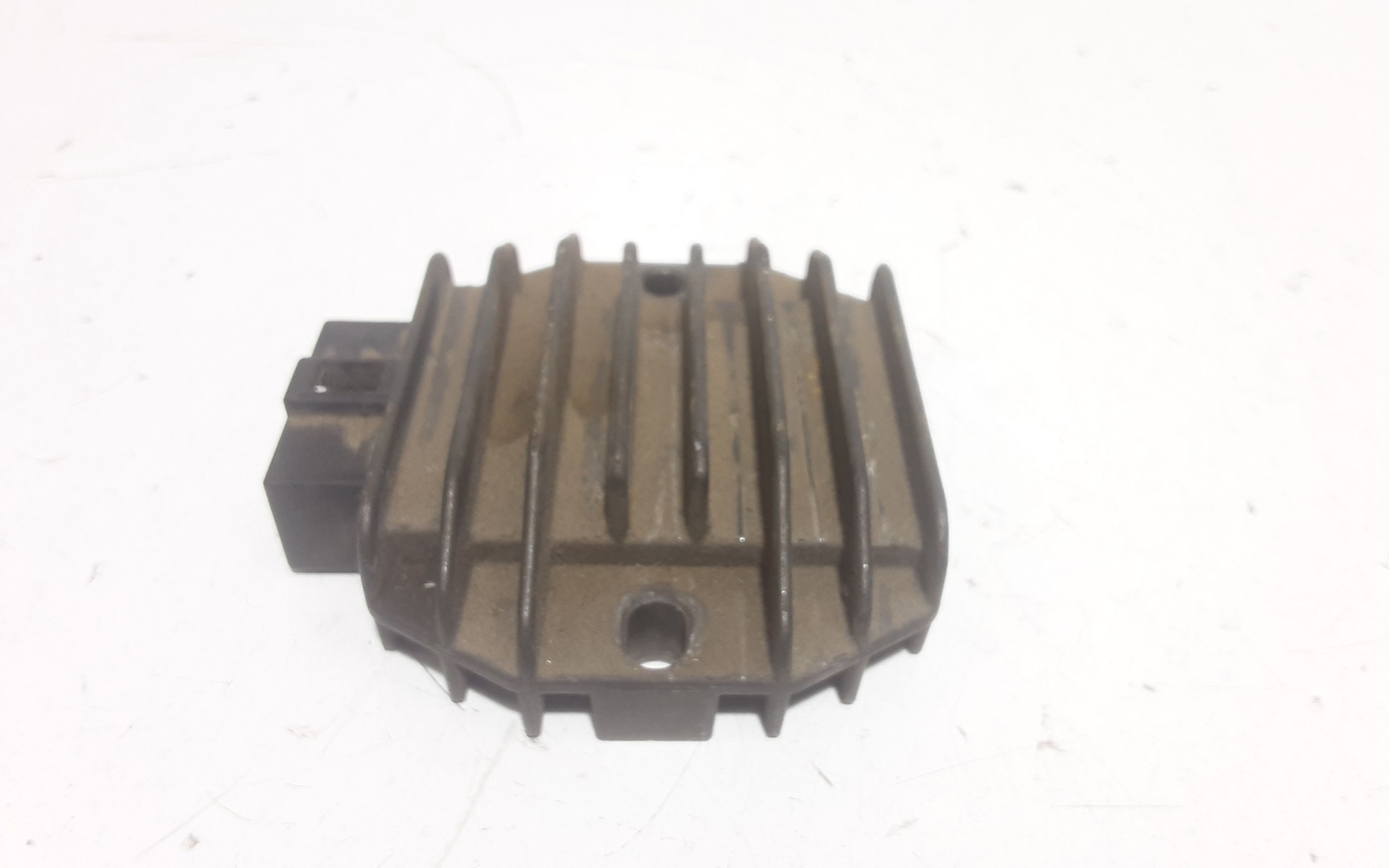 Regolatore tensione PIAGGIO Liberty 50cc 2T (97>99)