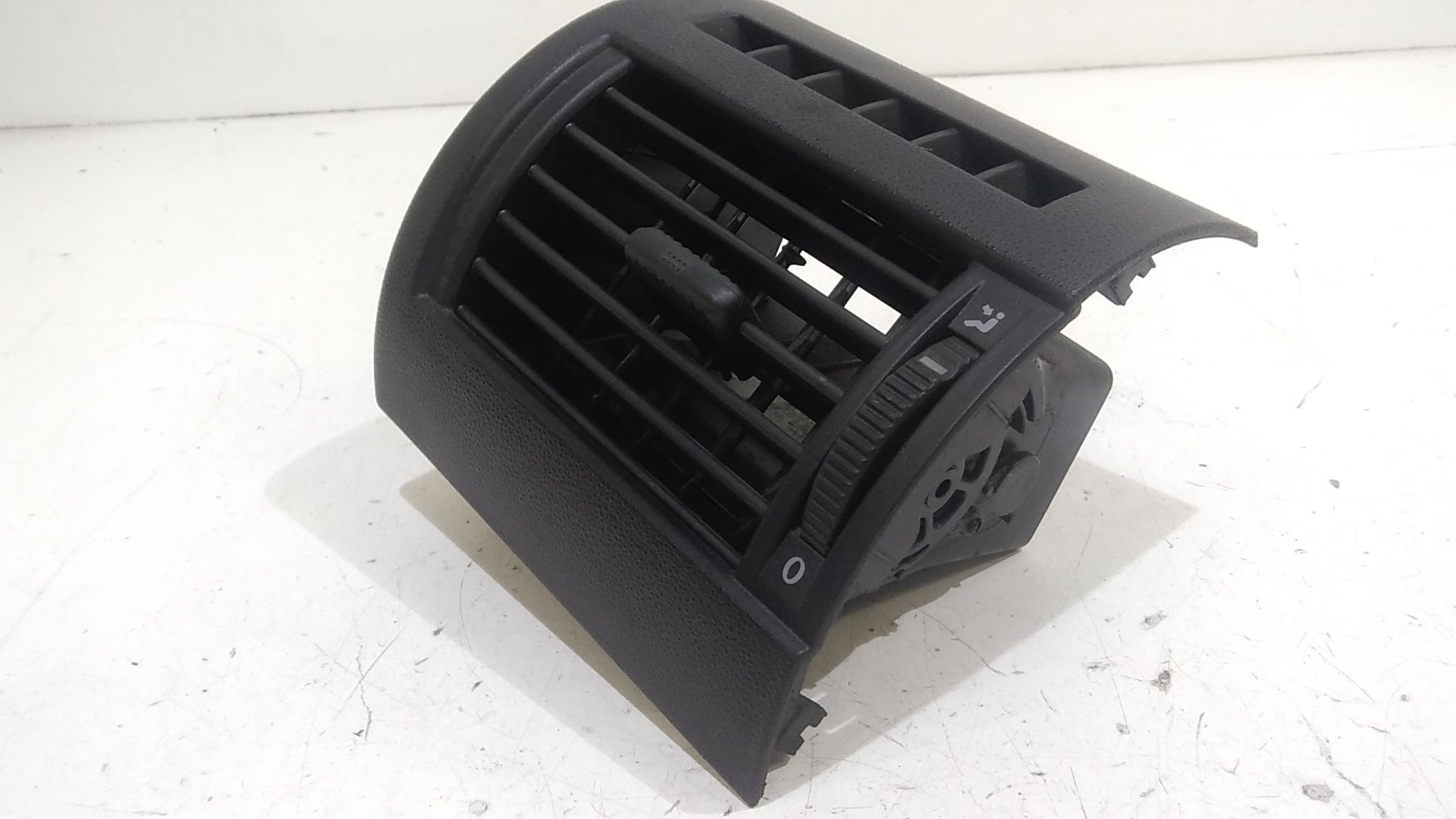 Bocchetta aria cruscotto lato guida VOLKSWAGEN Fox 1 Serie