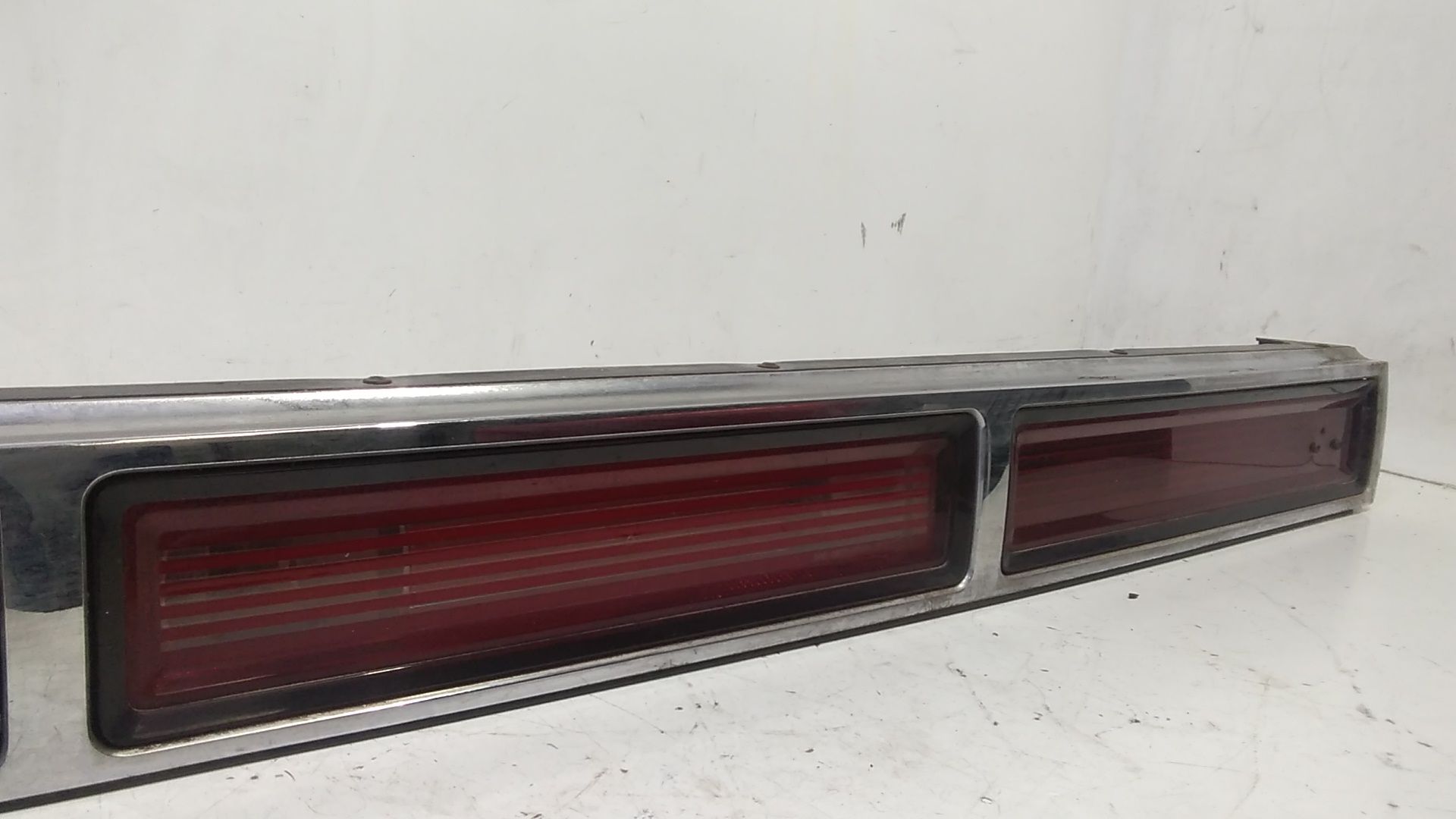 Stop centrale fascia portellone posteriore LINCOLN Town Car limousine Serie