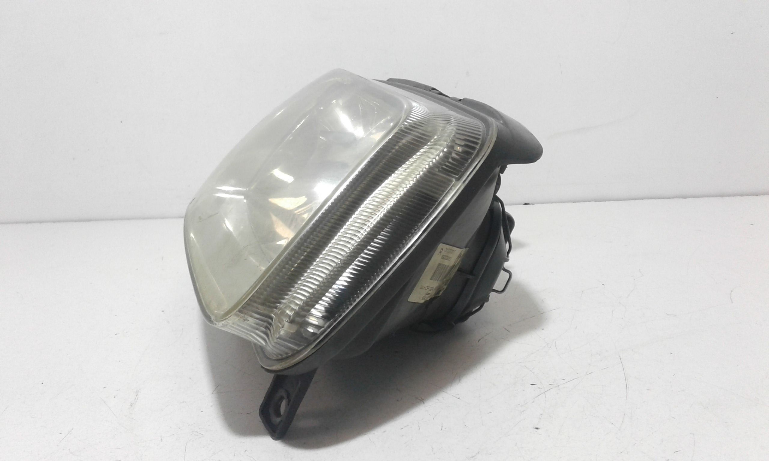 Faro anteriore Destro Passeggero VOLKSWAGEN Polo 3 Serie