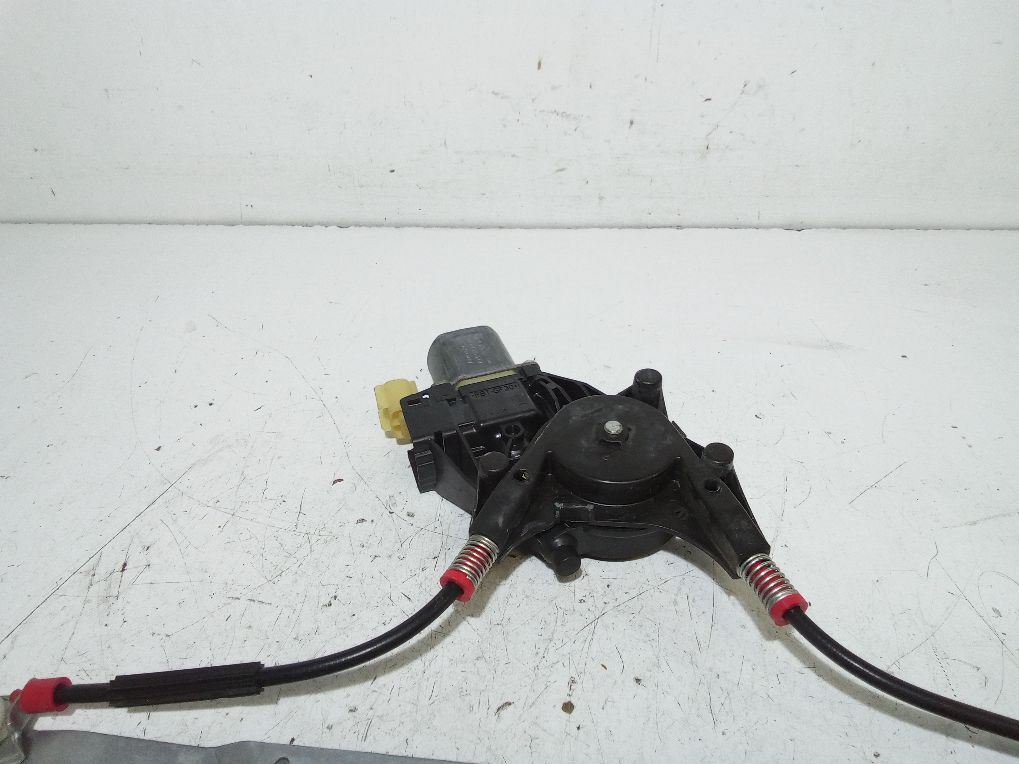 Cremagliera anteriore sinistra Guida FORD Fiesta 6 Serie