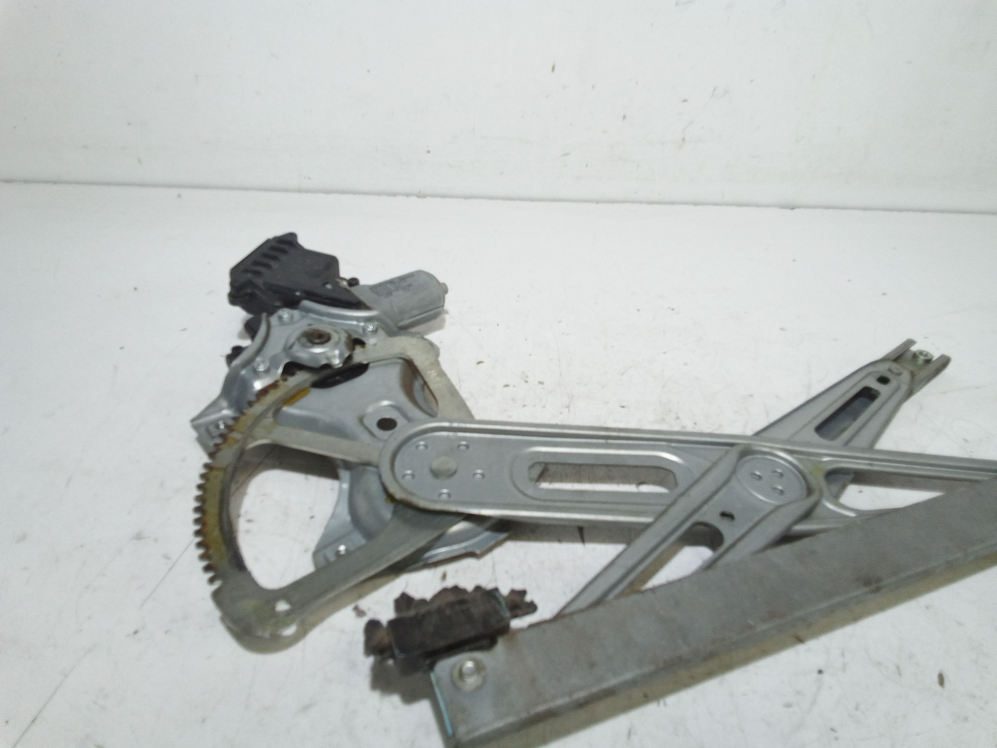 Cremagliera anteriore sinistra Guida TOYOTA Yaris Serie (05>08)