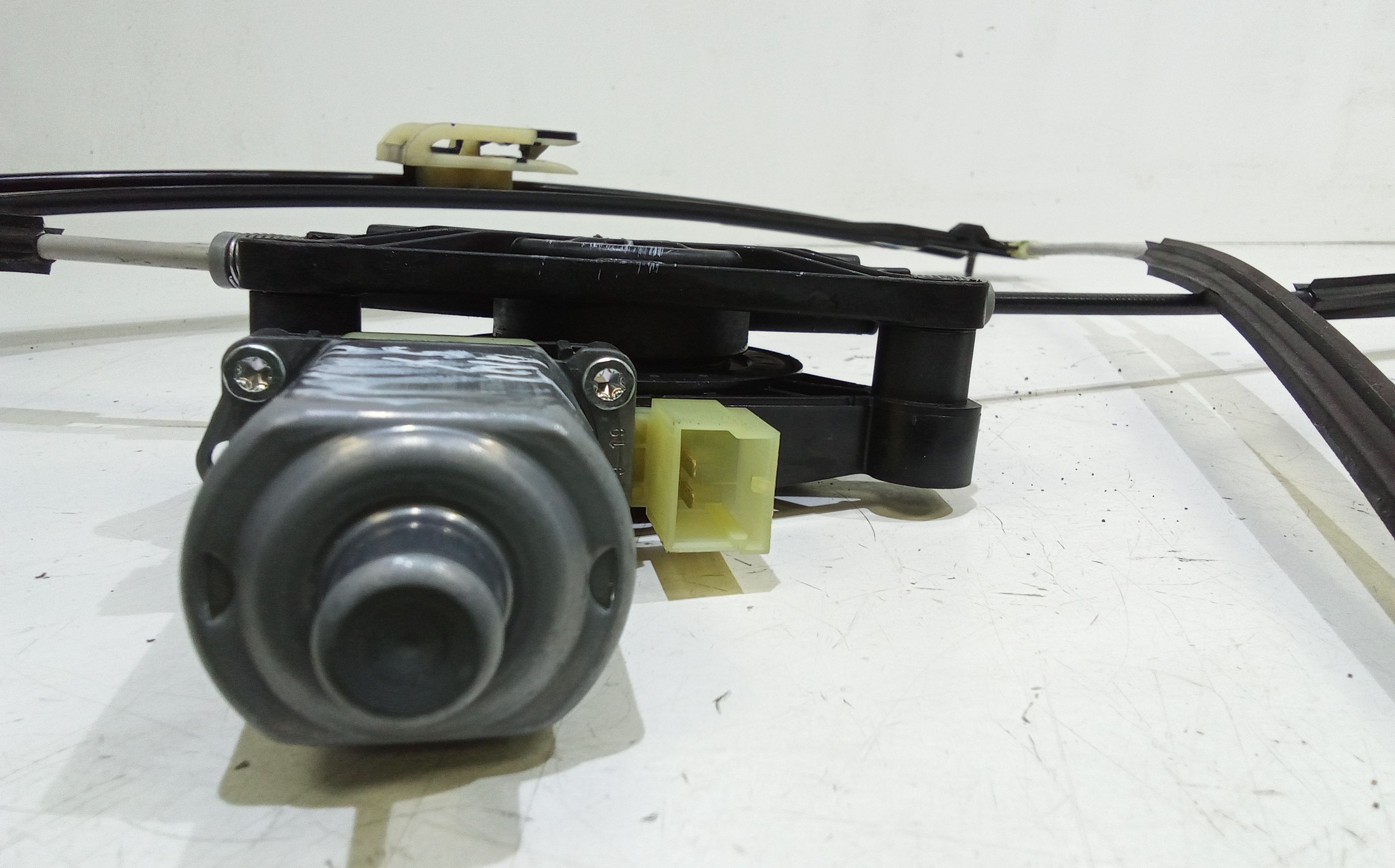 Cremagliera anteriore sinistra Guida VOLKSWAGEN Tiguan Serie