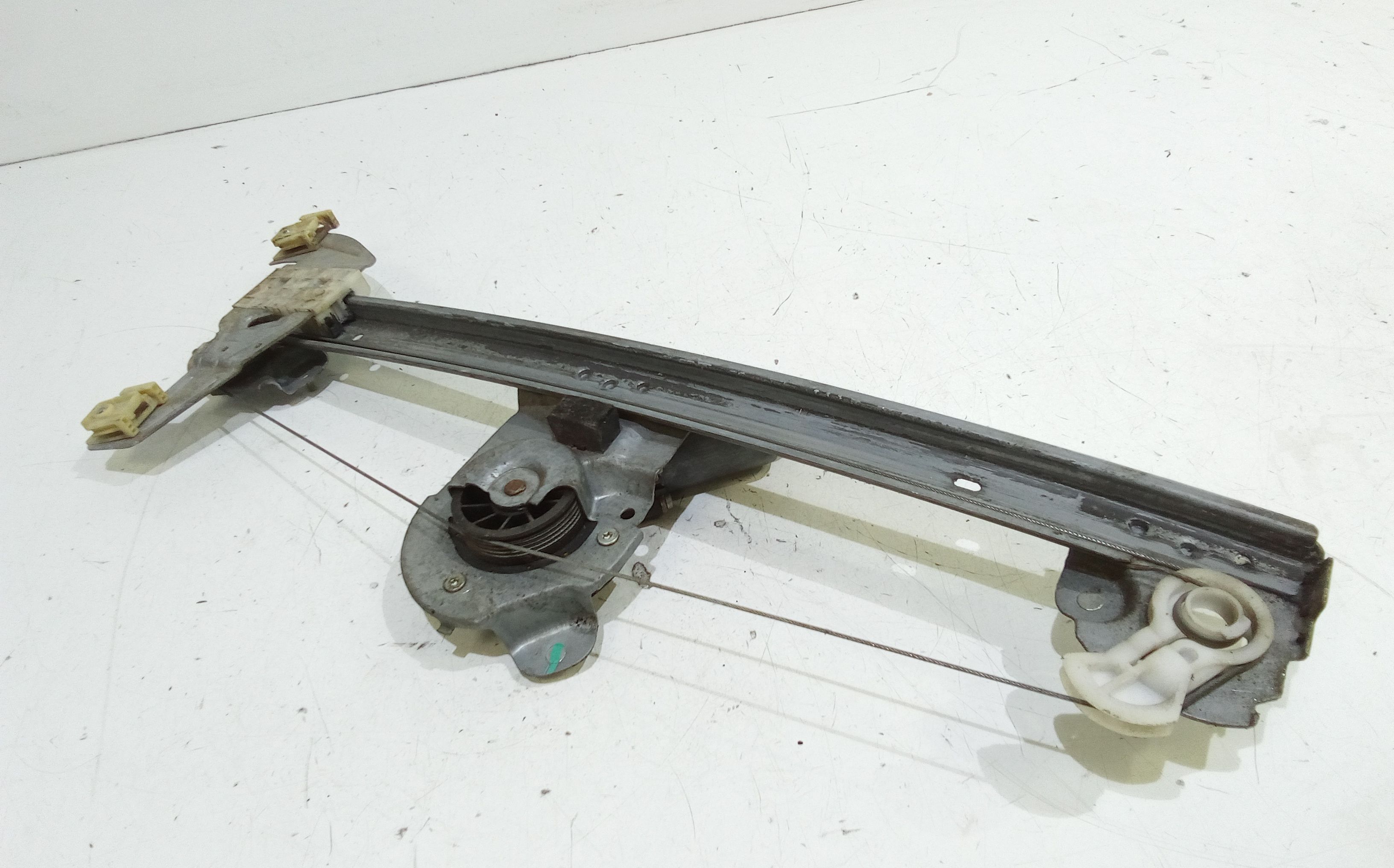 Cremagliera anteriore sinistra Guida TOYOTA Aygo 1 Serie