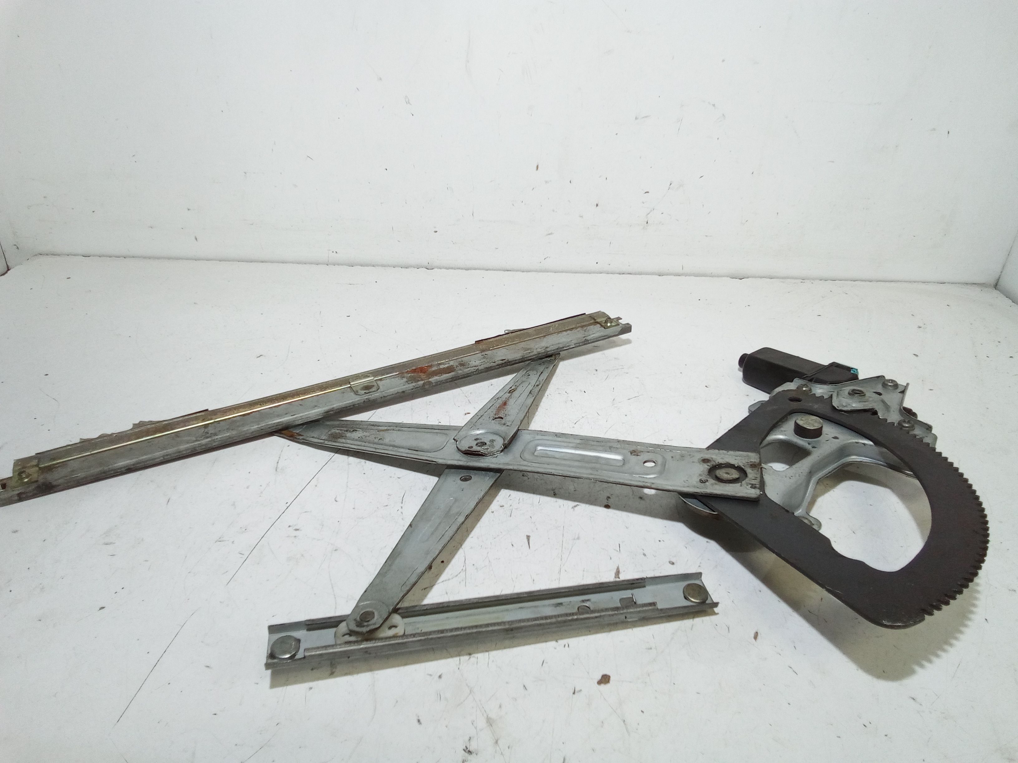 Cremagliera anteriore sinistra Guida DAEWOO Tacuma Serie