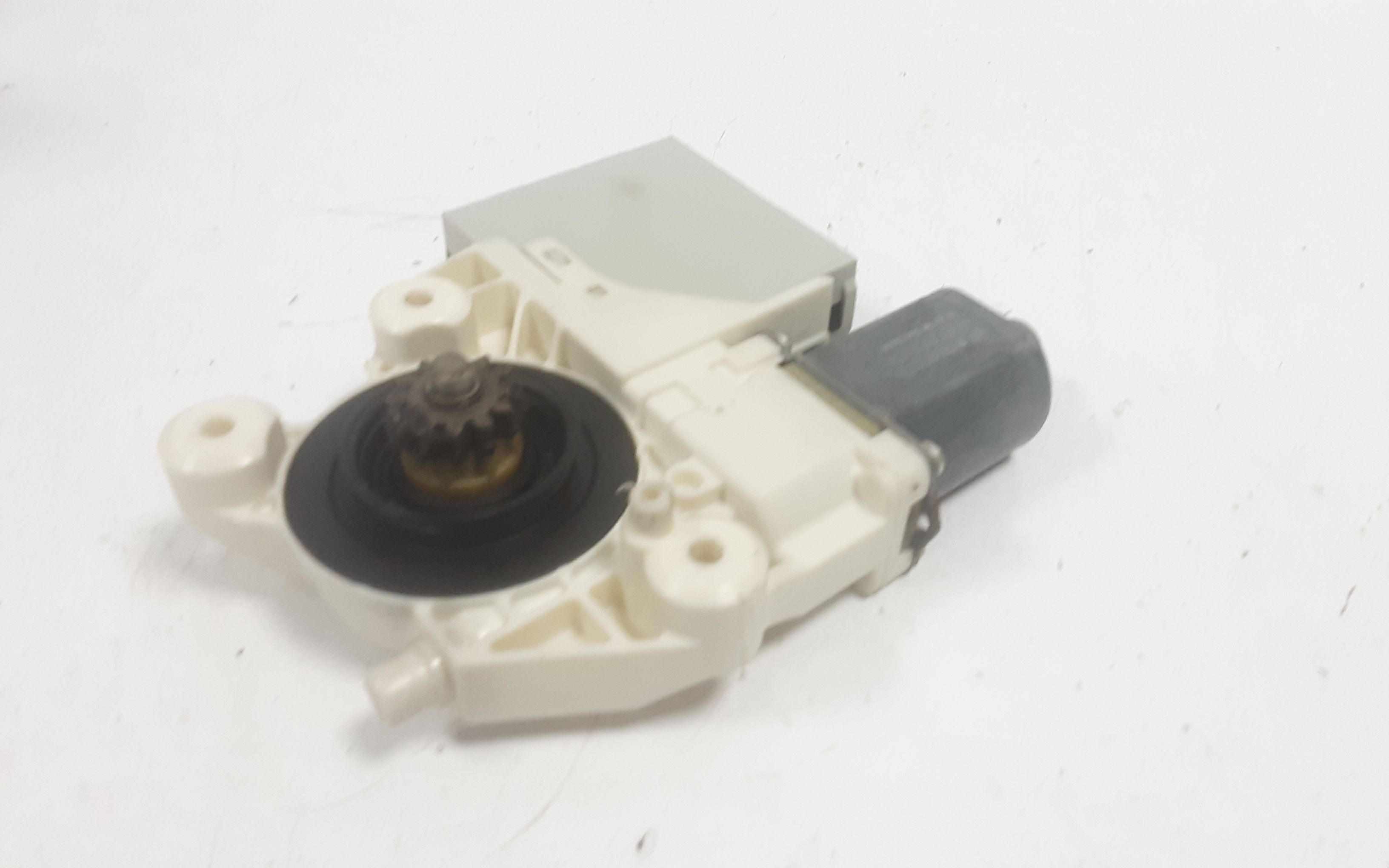 Motorino Alzavetro anteriore destra FORD Focus Berlina 3 Serie