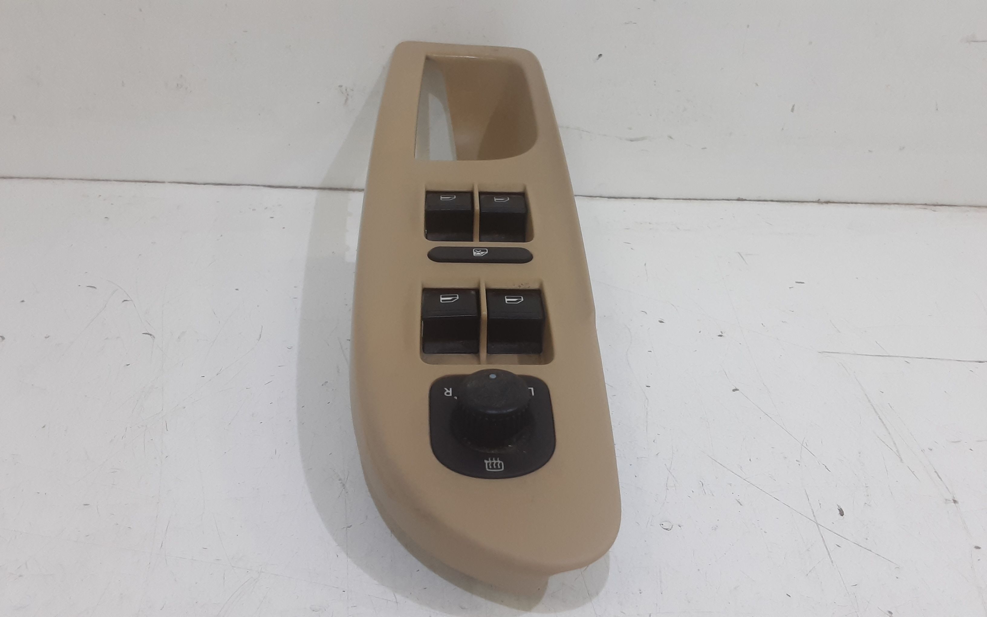 Pulsantiera anteriore sinistra Guida VOLKSWAGEN Passat Berlina 4 Serie